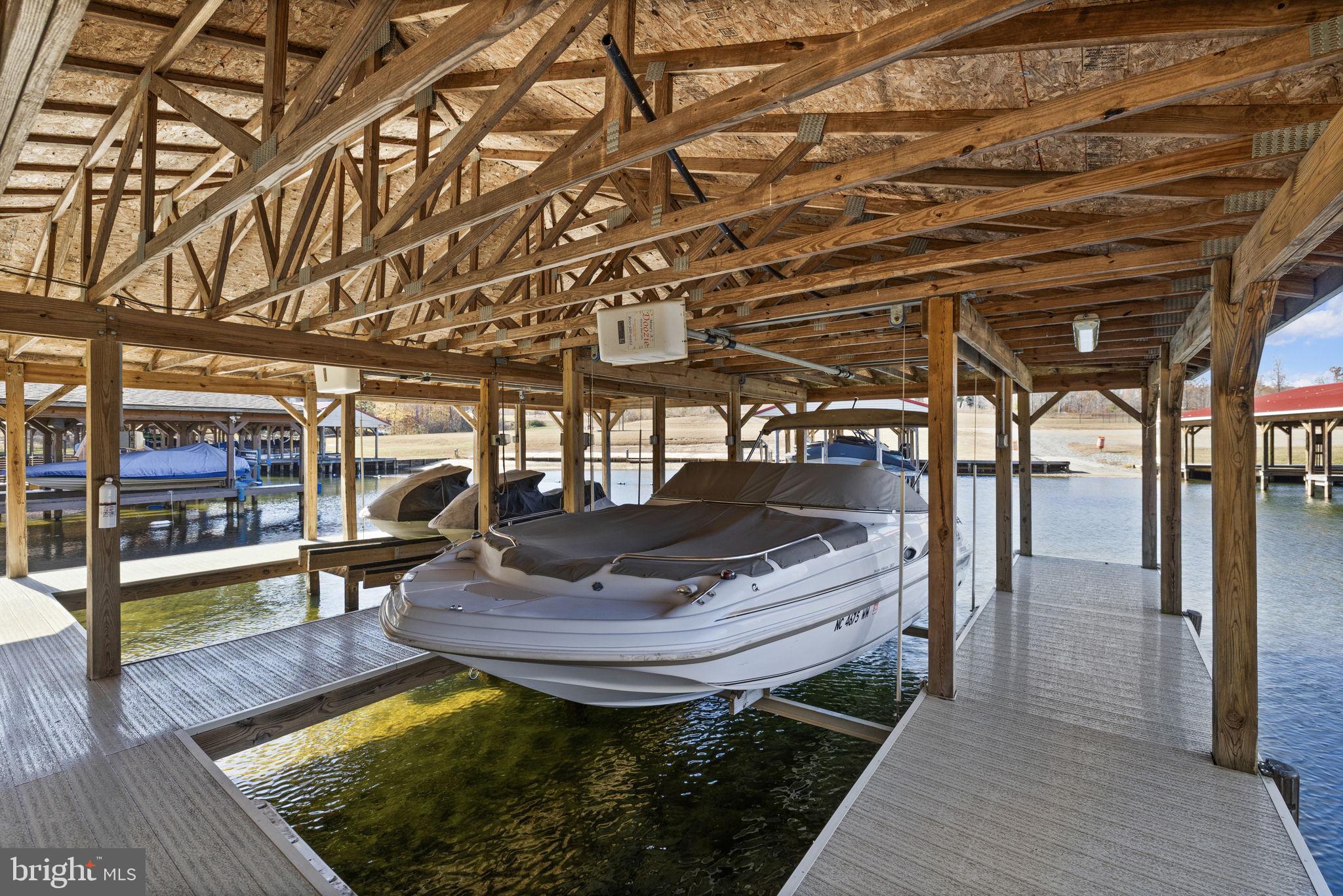 HICKORY LANDING - Residential