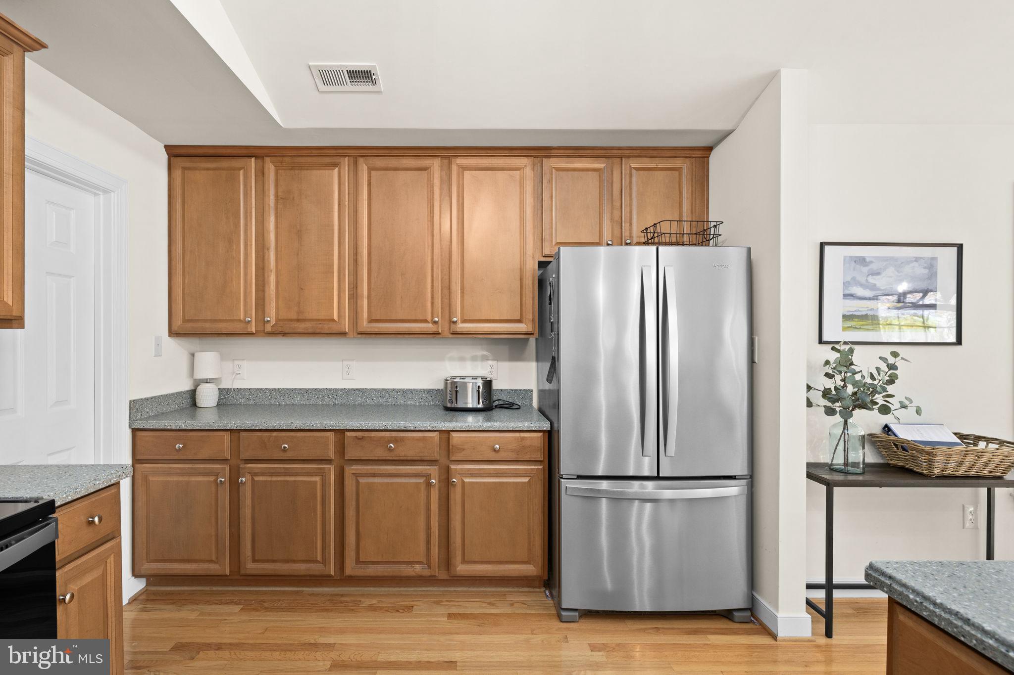 HICKORY LANDING - Residential