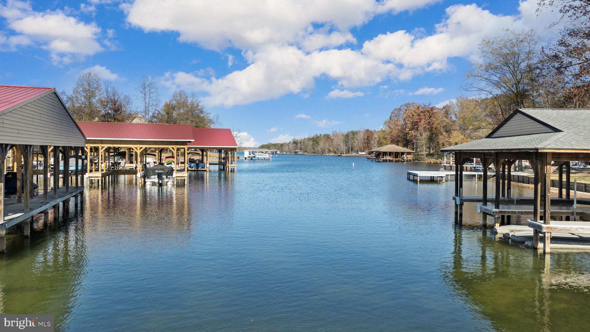 HICKORY LANDING - Residential