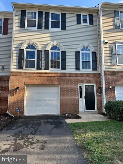 20180 Hardwood Terrace, Ashburn, VA MLS: VALO2109010