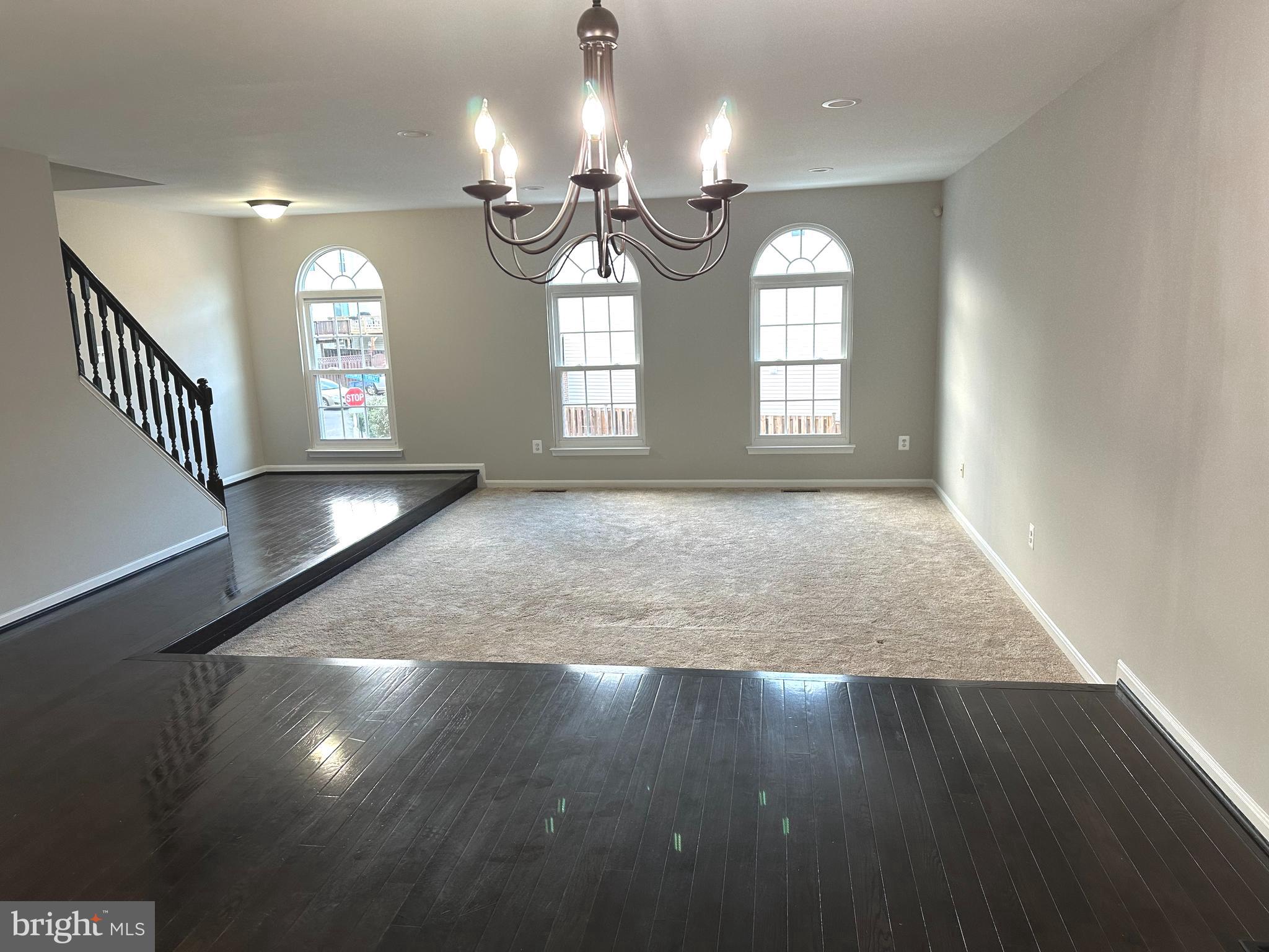 UNIVERSITY CENTER - Residential Lease