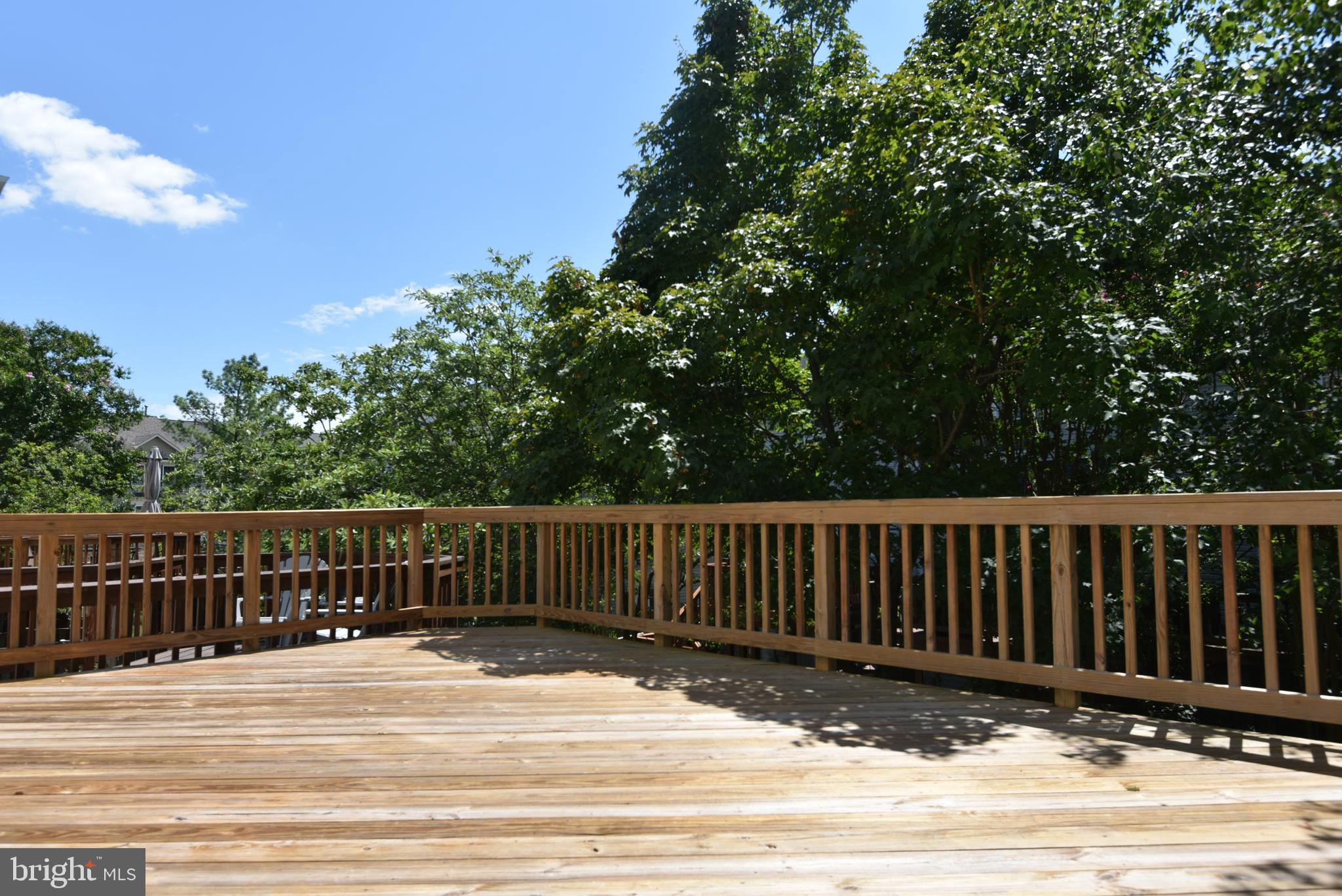 UNIVERSITY CENTER - Residential Lease