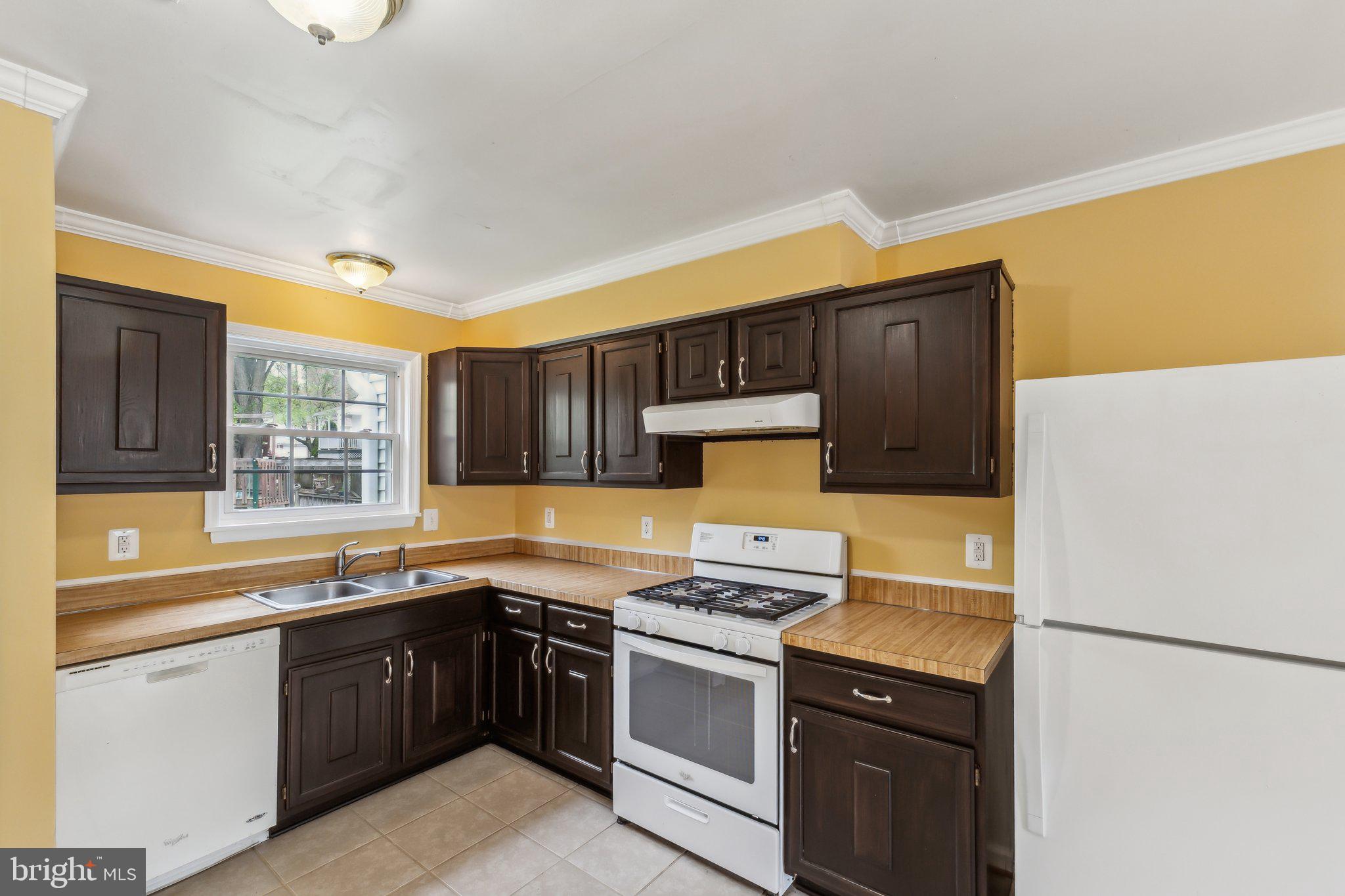 DALE CITY - Residential Lease