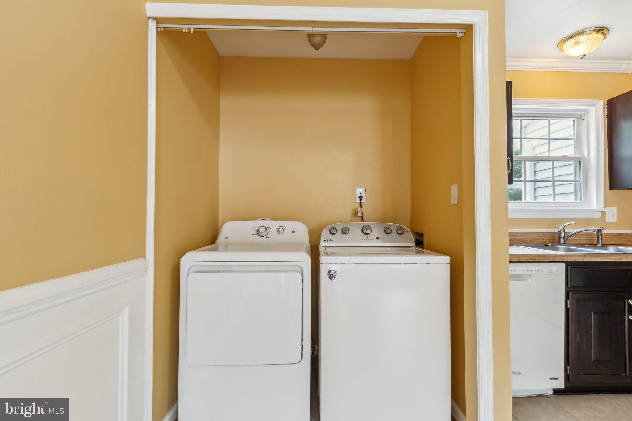 DALE CITY - Residential Lease