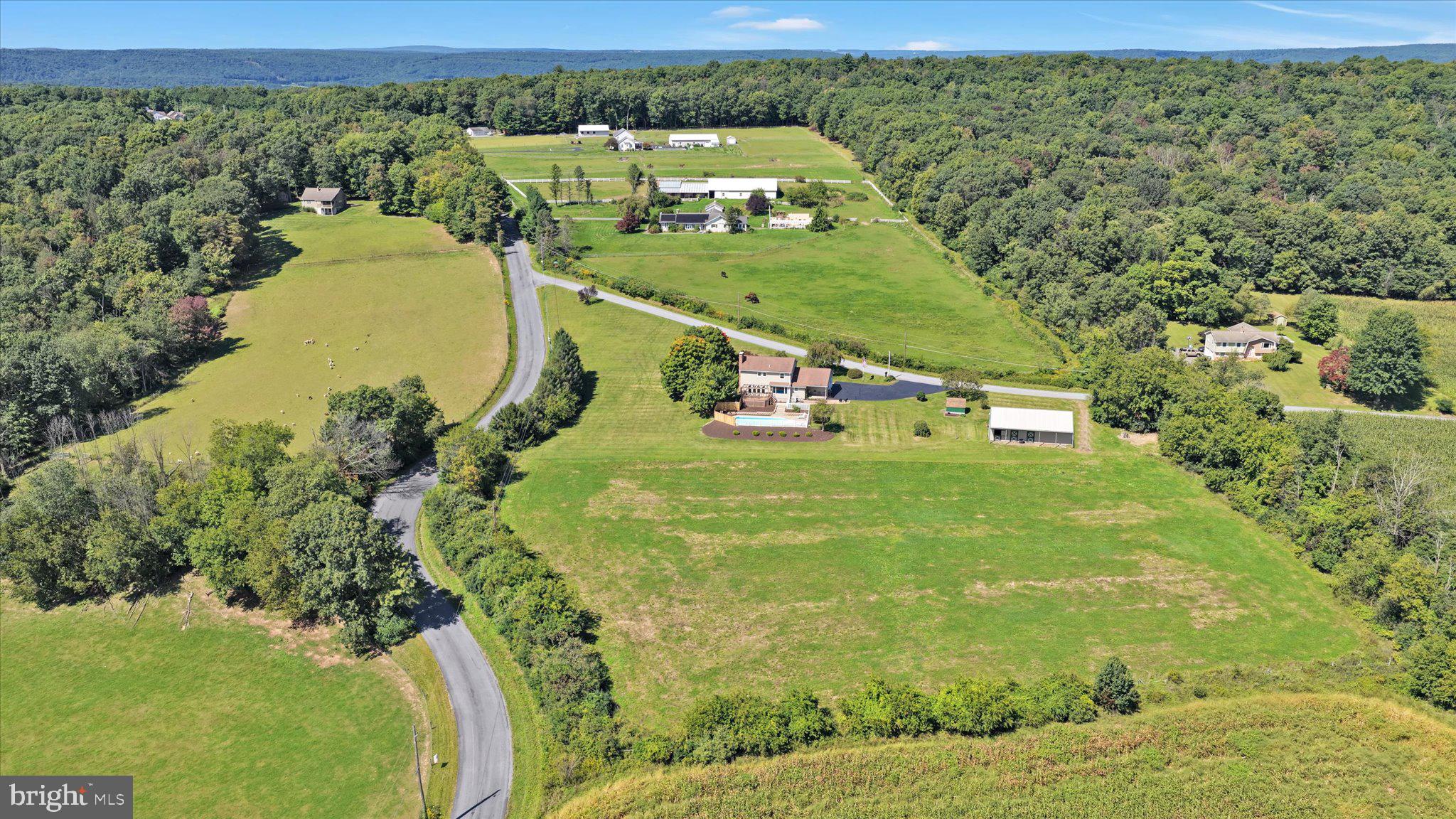 277 SYCAMORE LANE