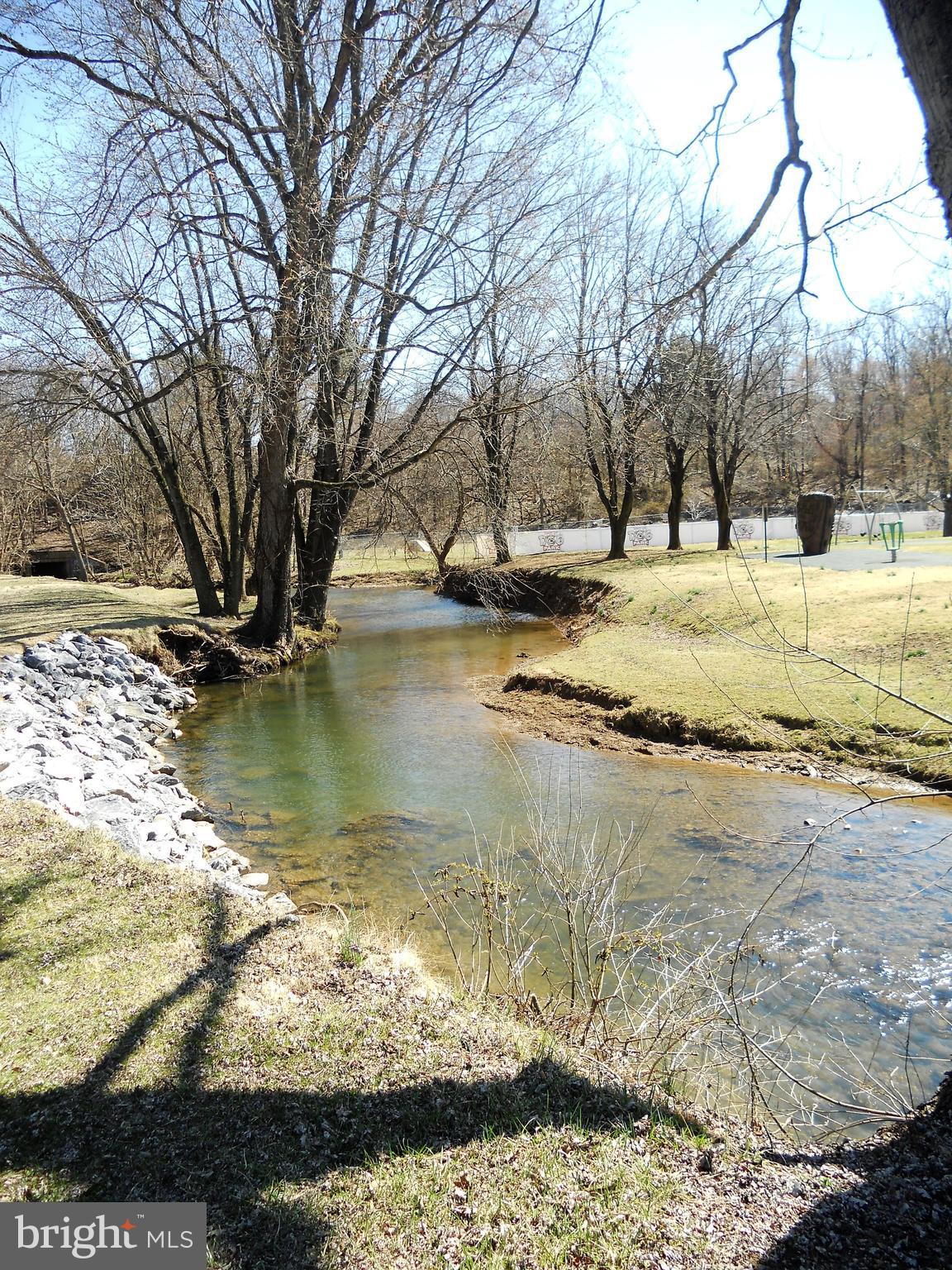 DUBLIN MANOR - Residential