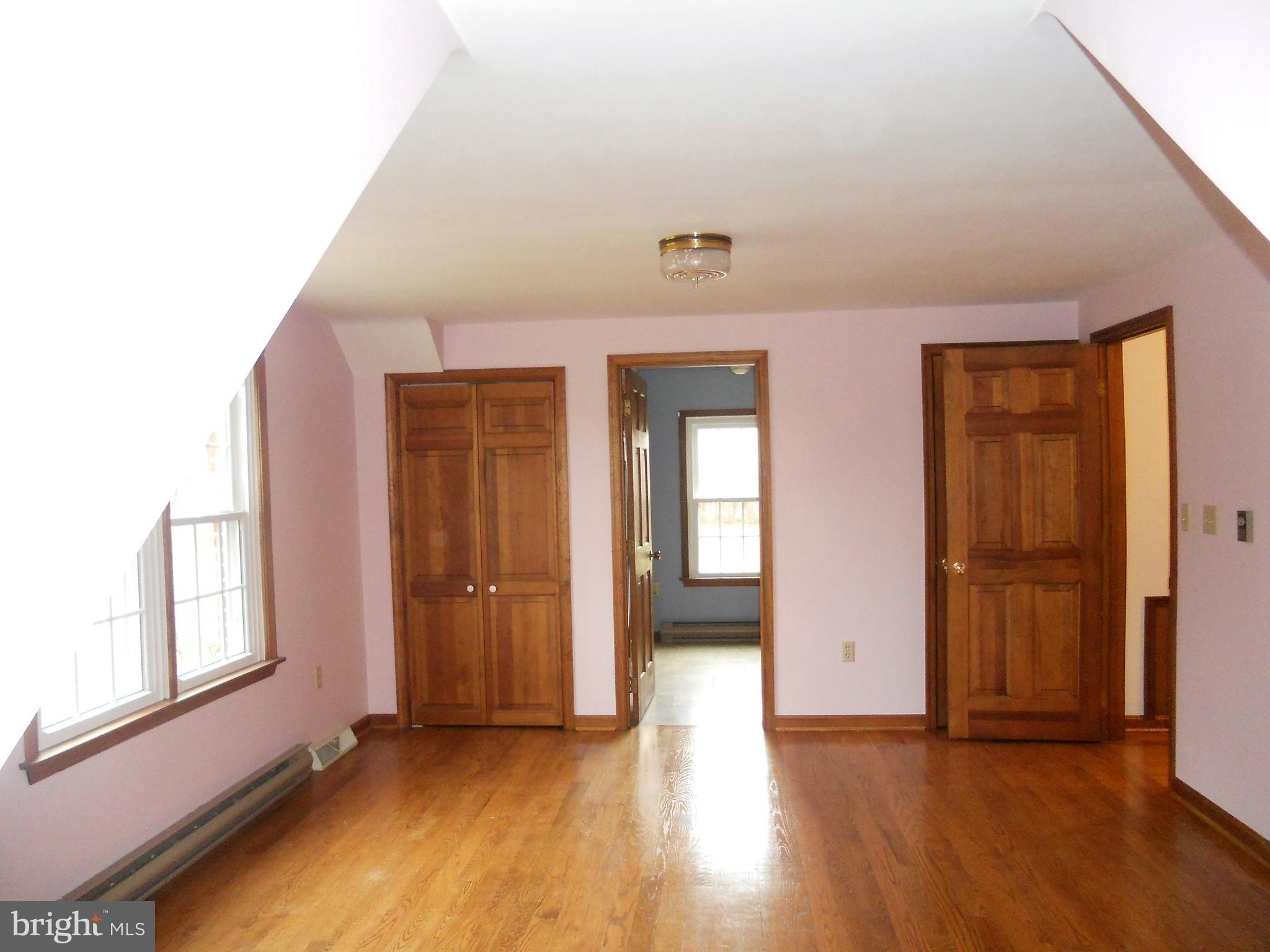 DUBLIN MANOR - Residential