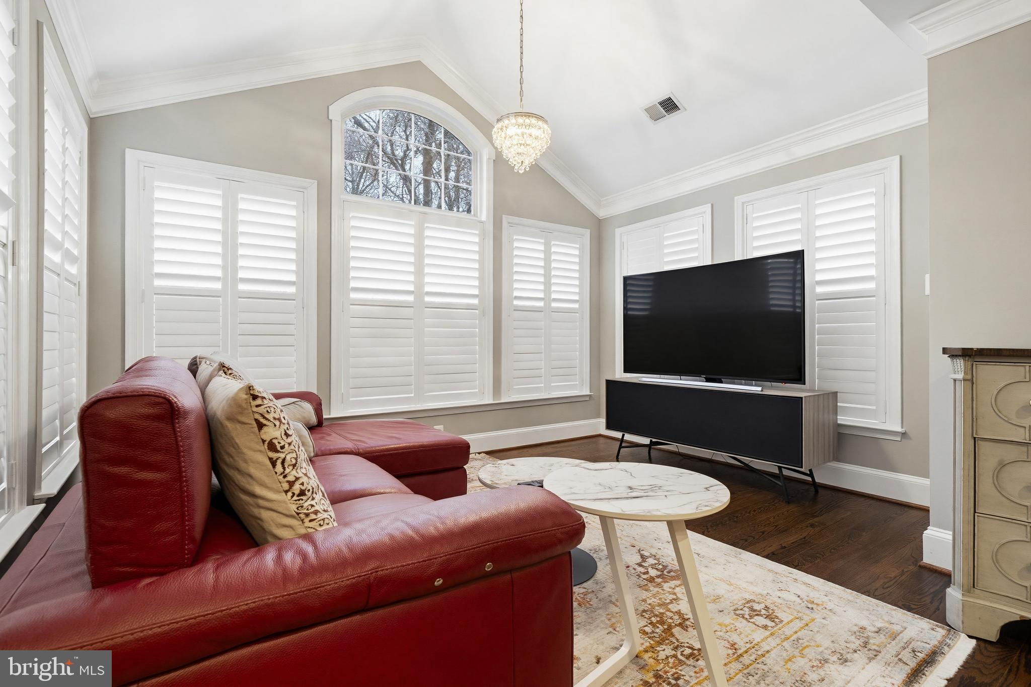 HIGHLAND OAKS - Residential