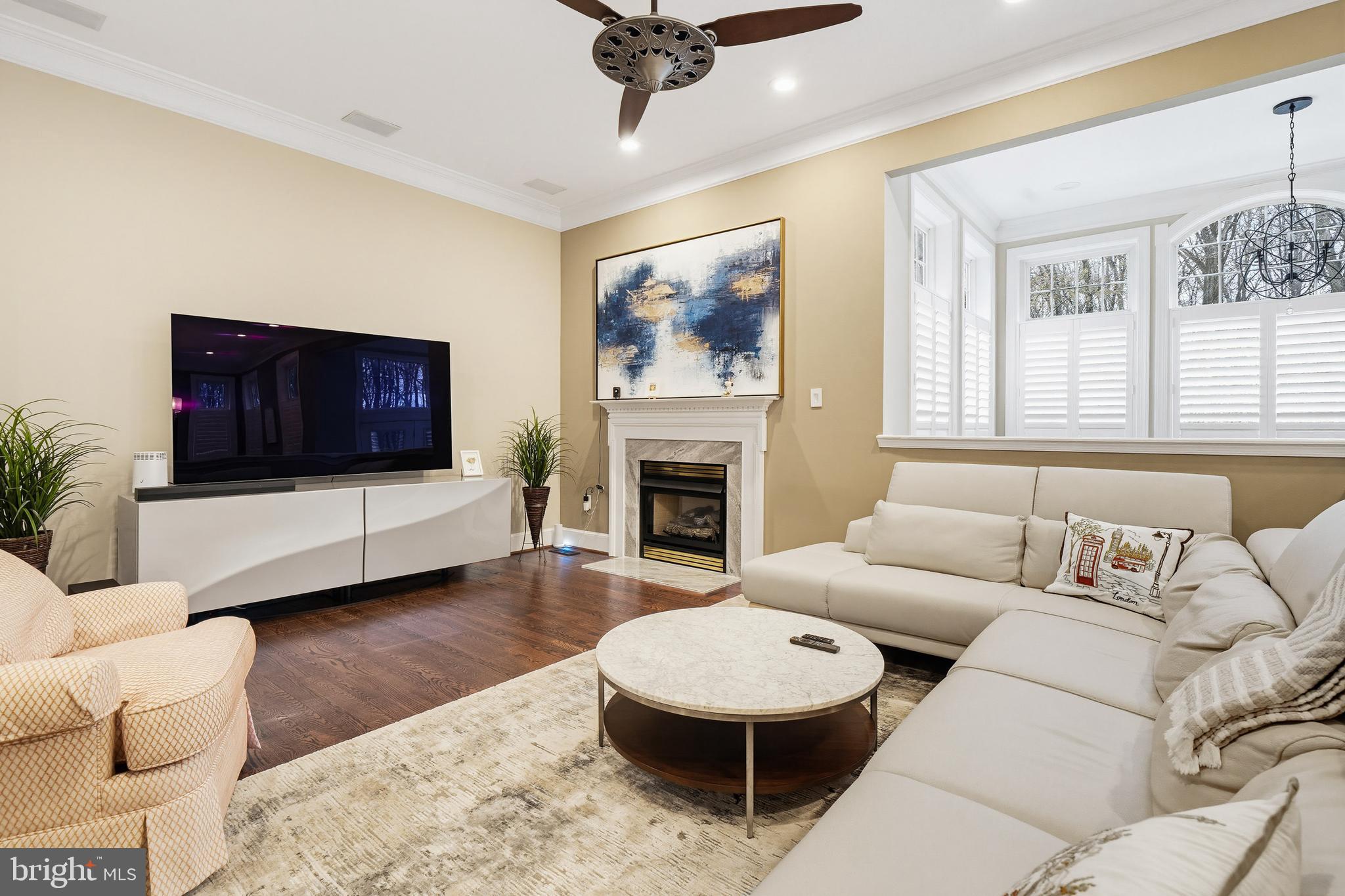 HIGHLAND OAKS - Residential