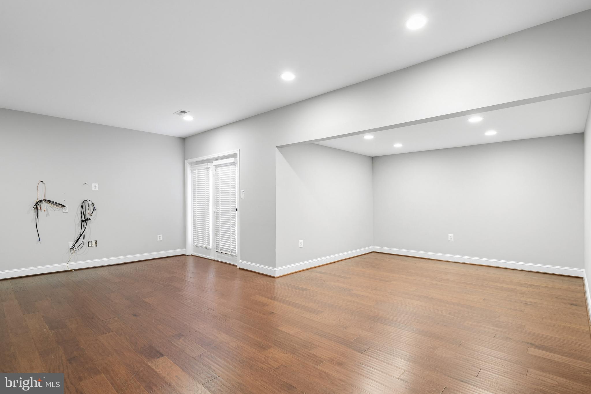 HIGHLAND OAKS - Residential