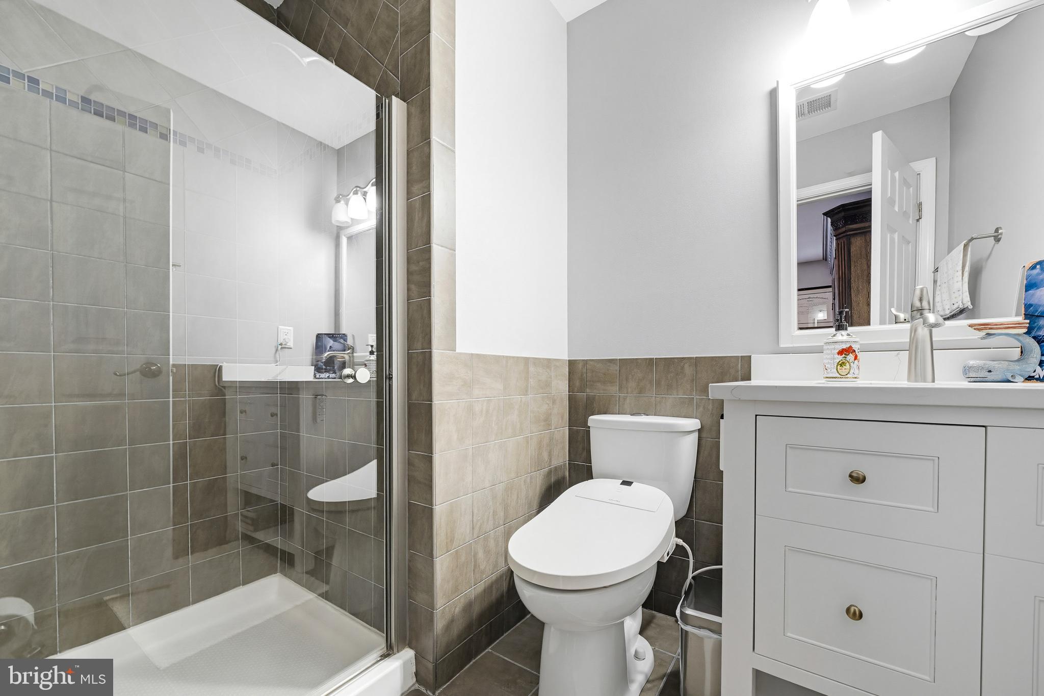 HIGHLAND OAKS - Residential