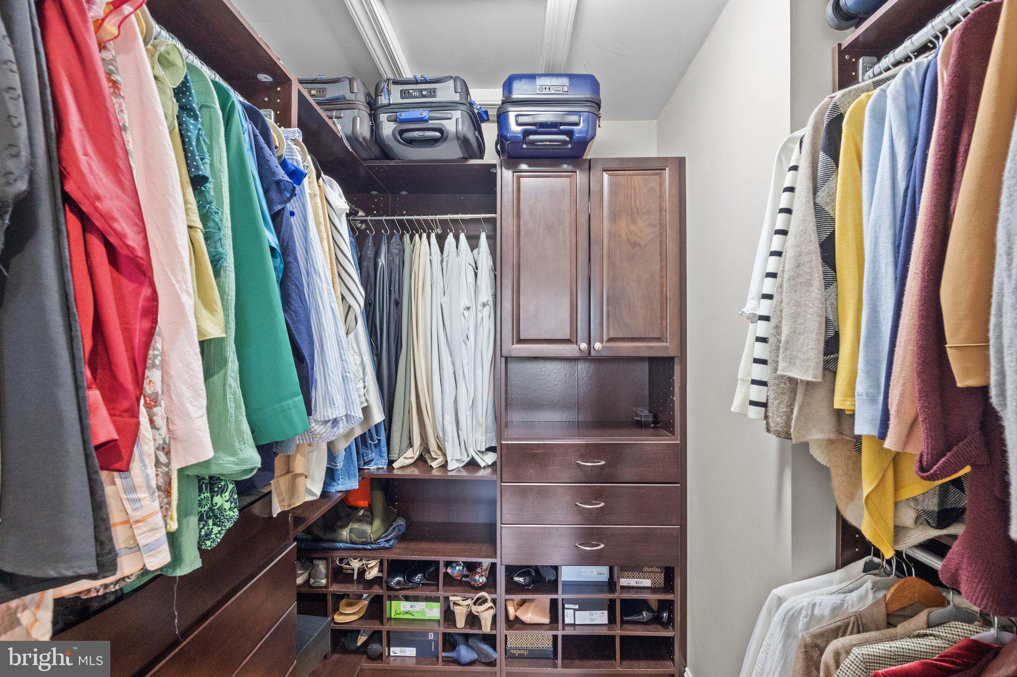 WEATHERFIELD - Residential