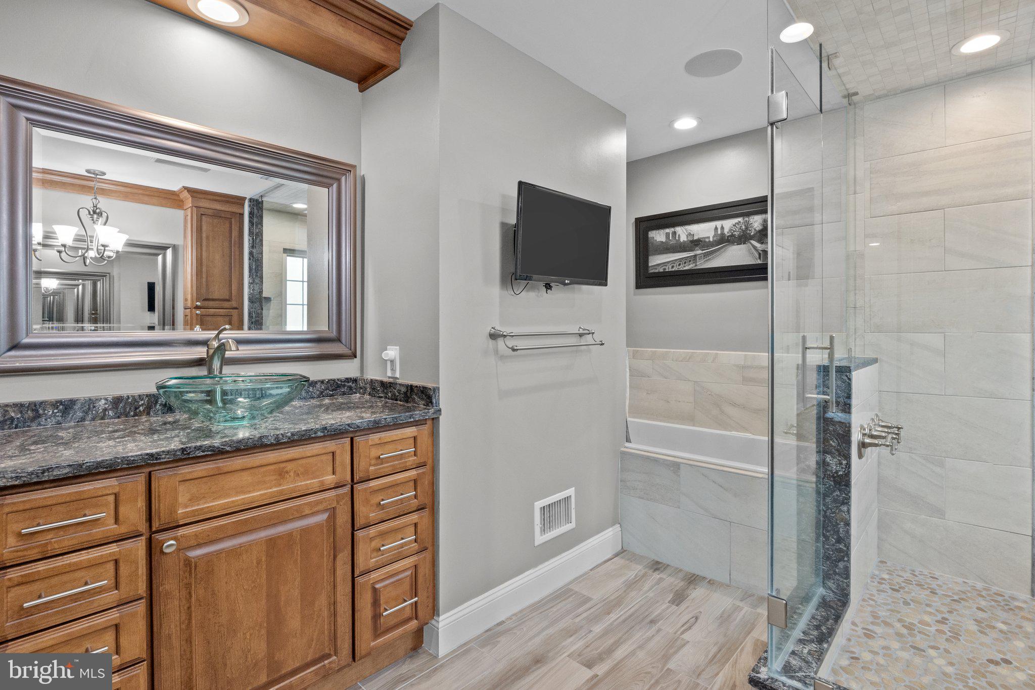 WEATHERFIELD - Residential