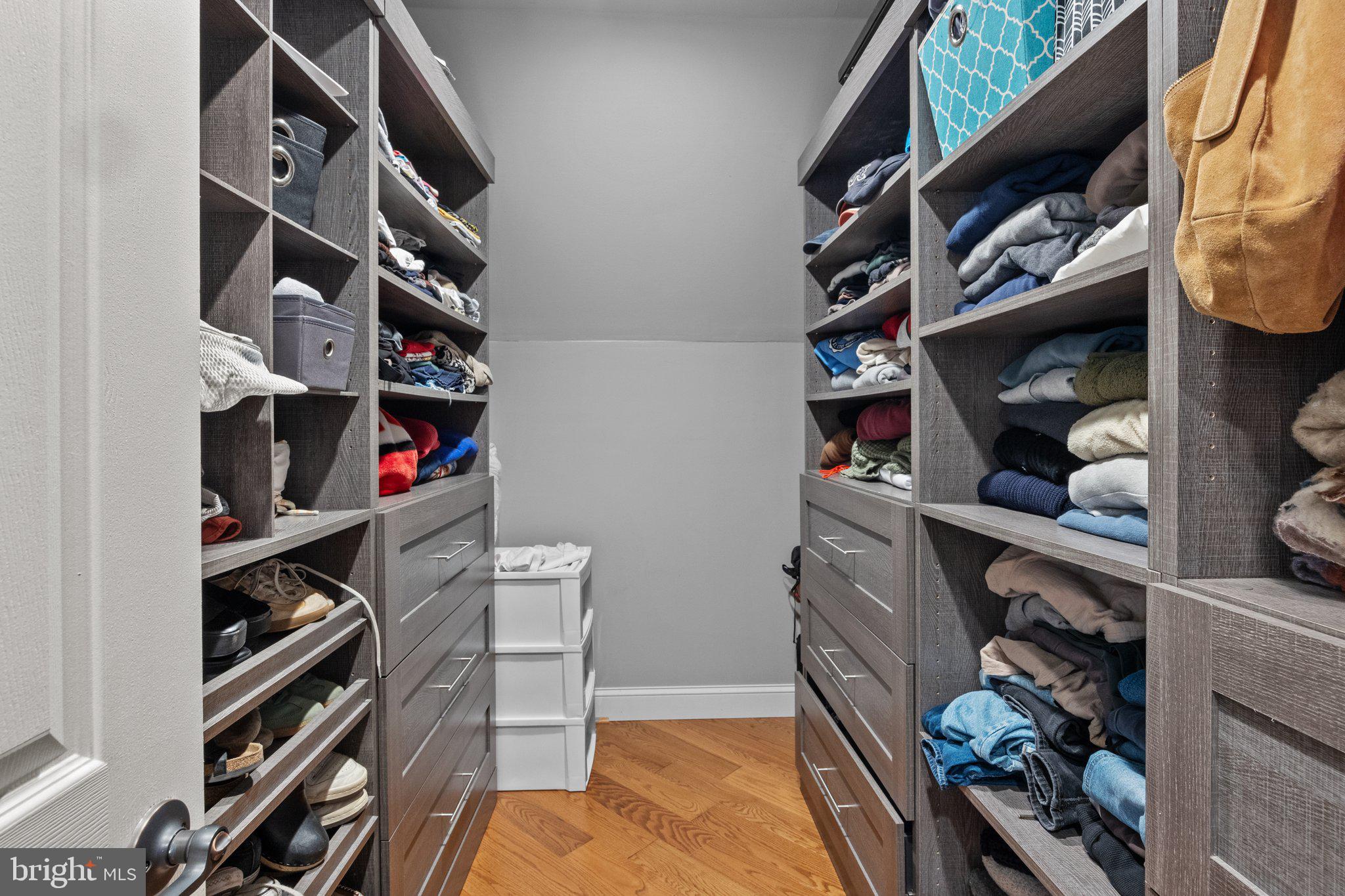 WEATHERFIELD - Residential