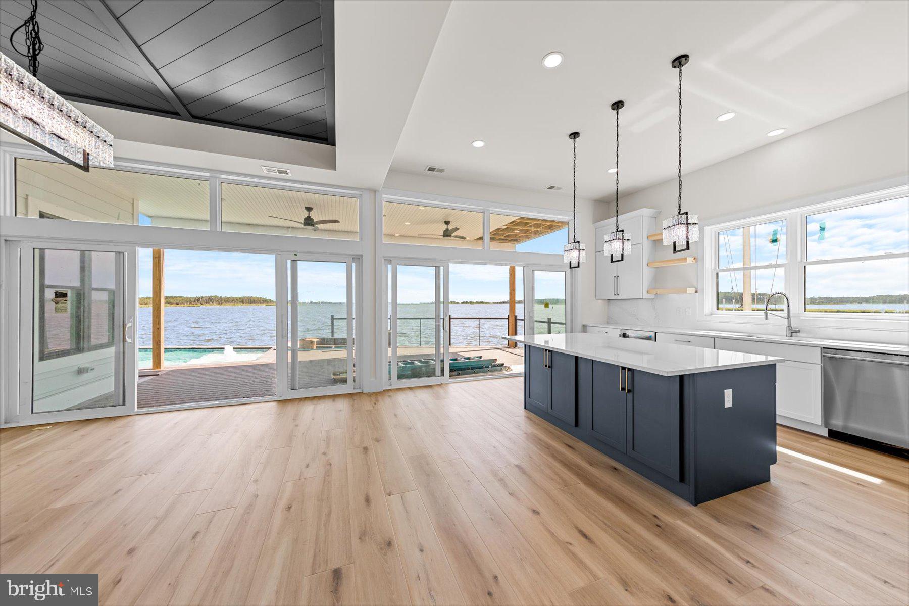 BAYVIEW PARK - Residential