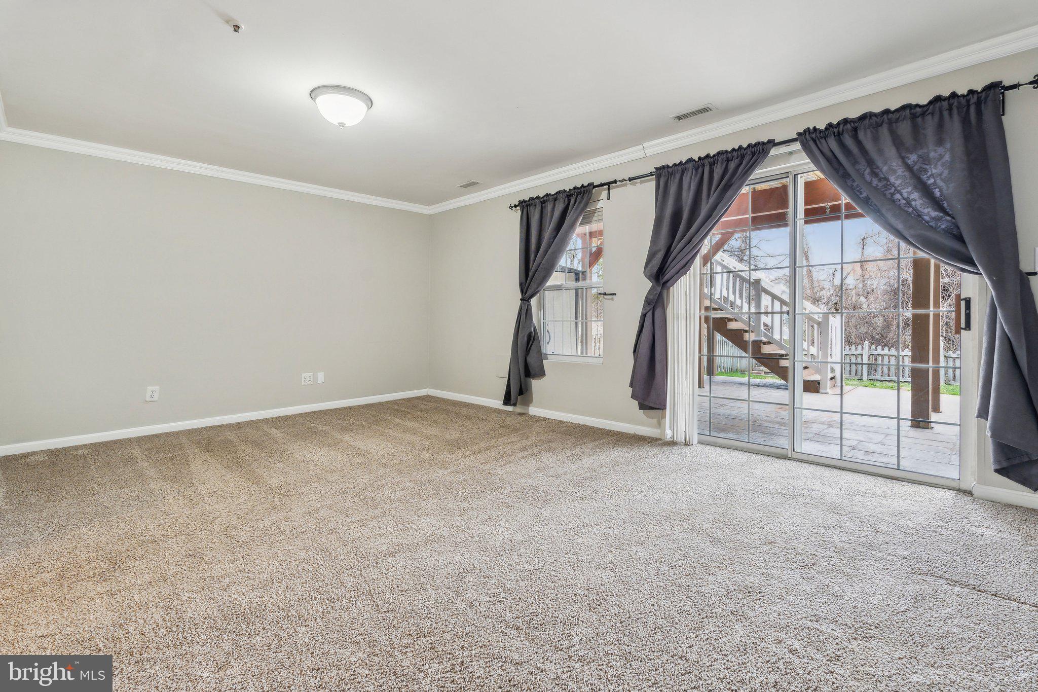 WINTERS RUN MANOR - Residential