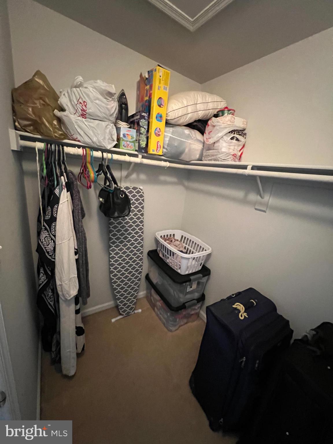 POTOMAC LAKES - Residential