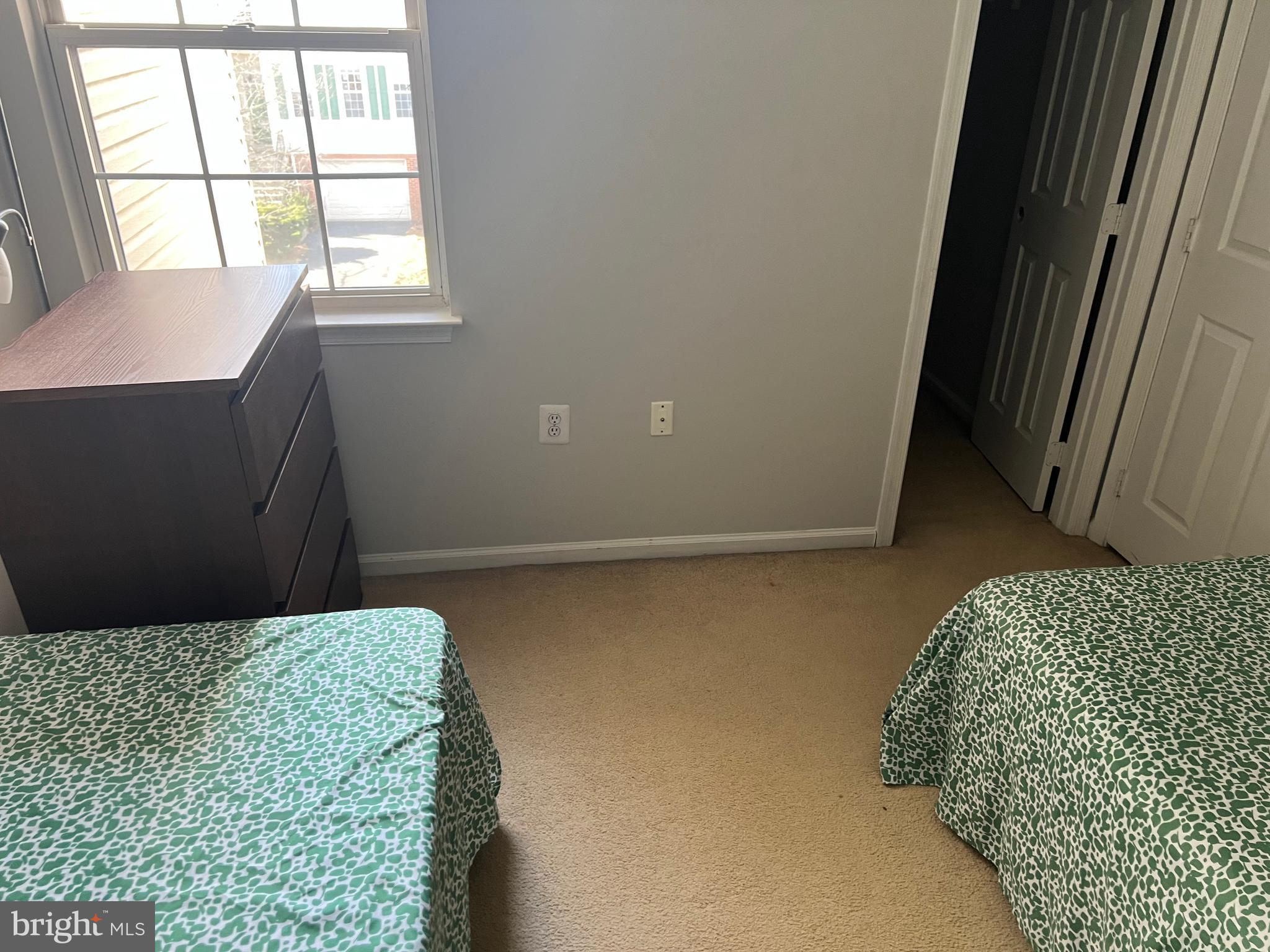 POTOMAC LAKES - Residential