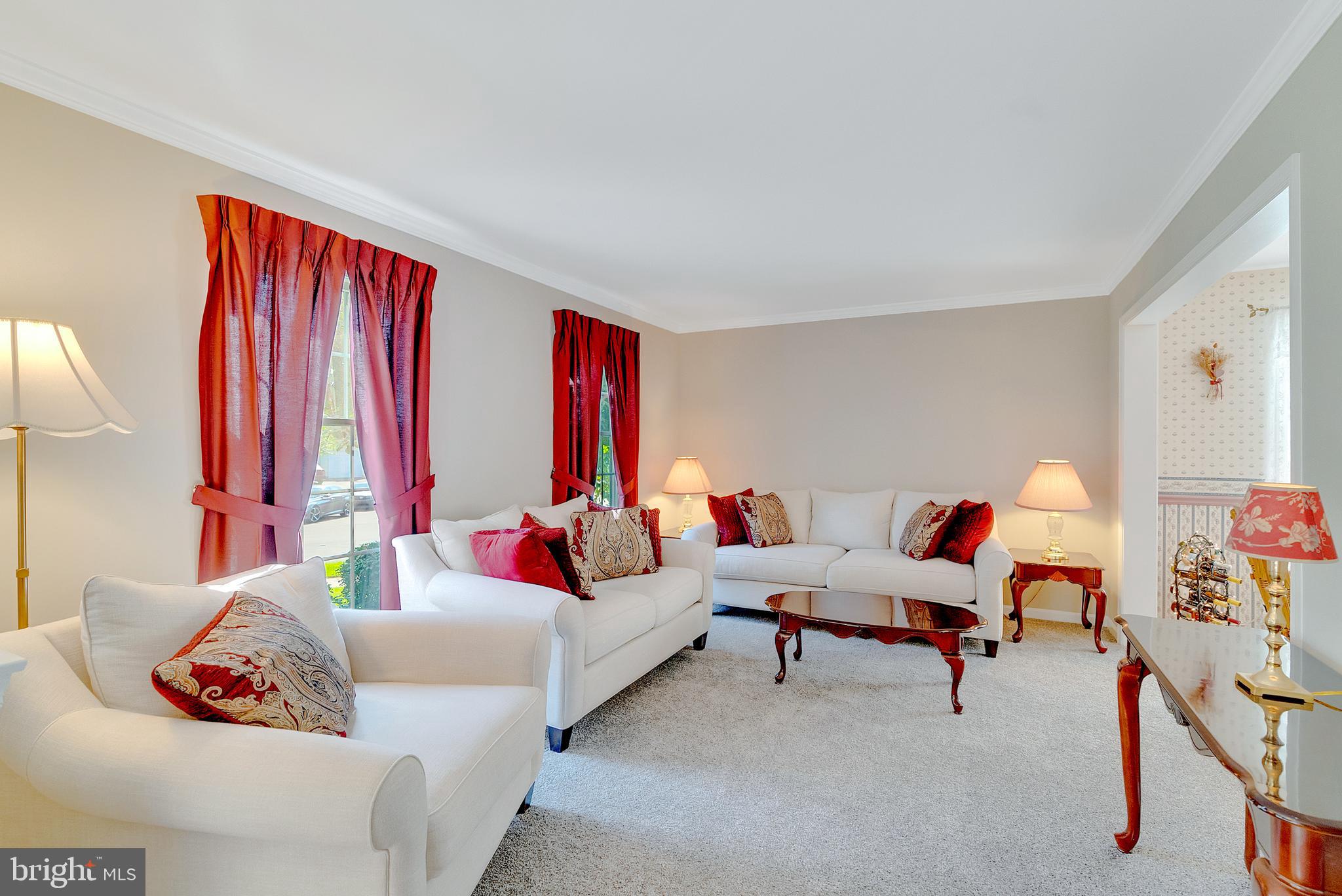 CHARLESTOWNE - Residential