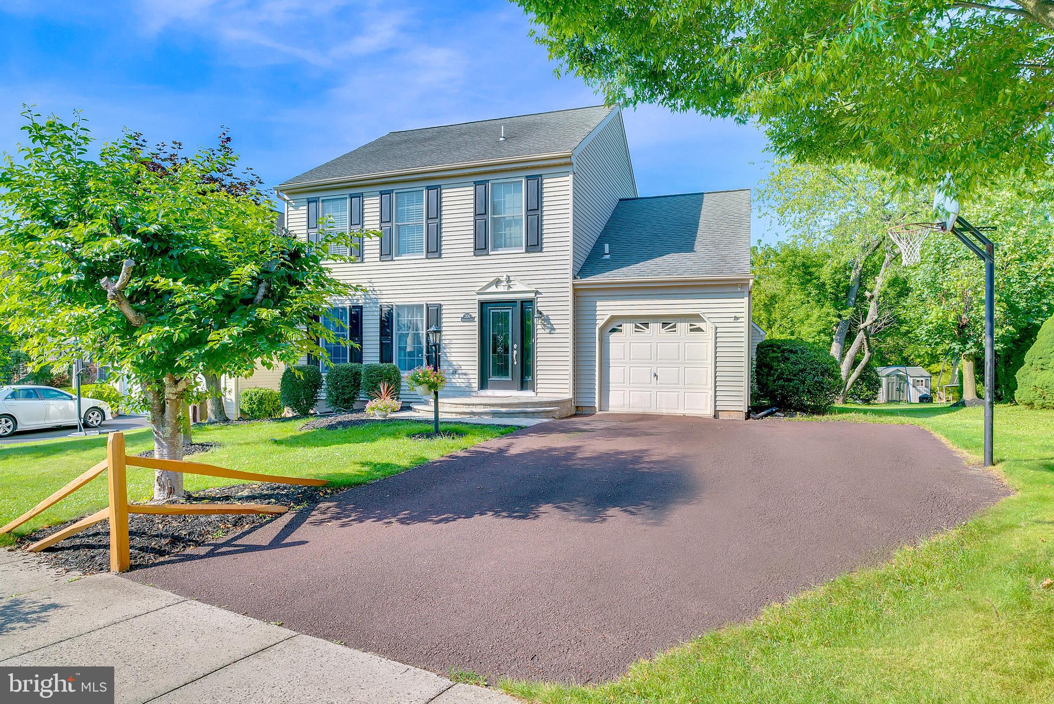 CHARLESTOWNE - Residential