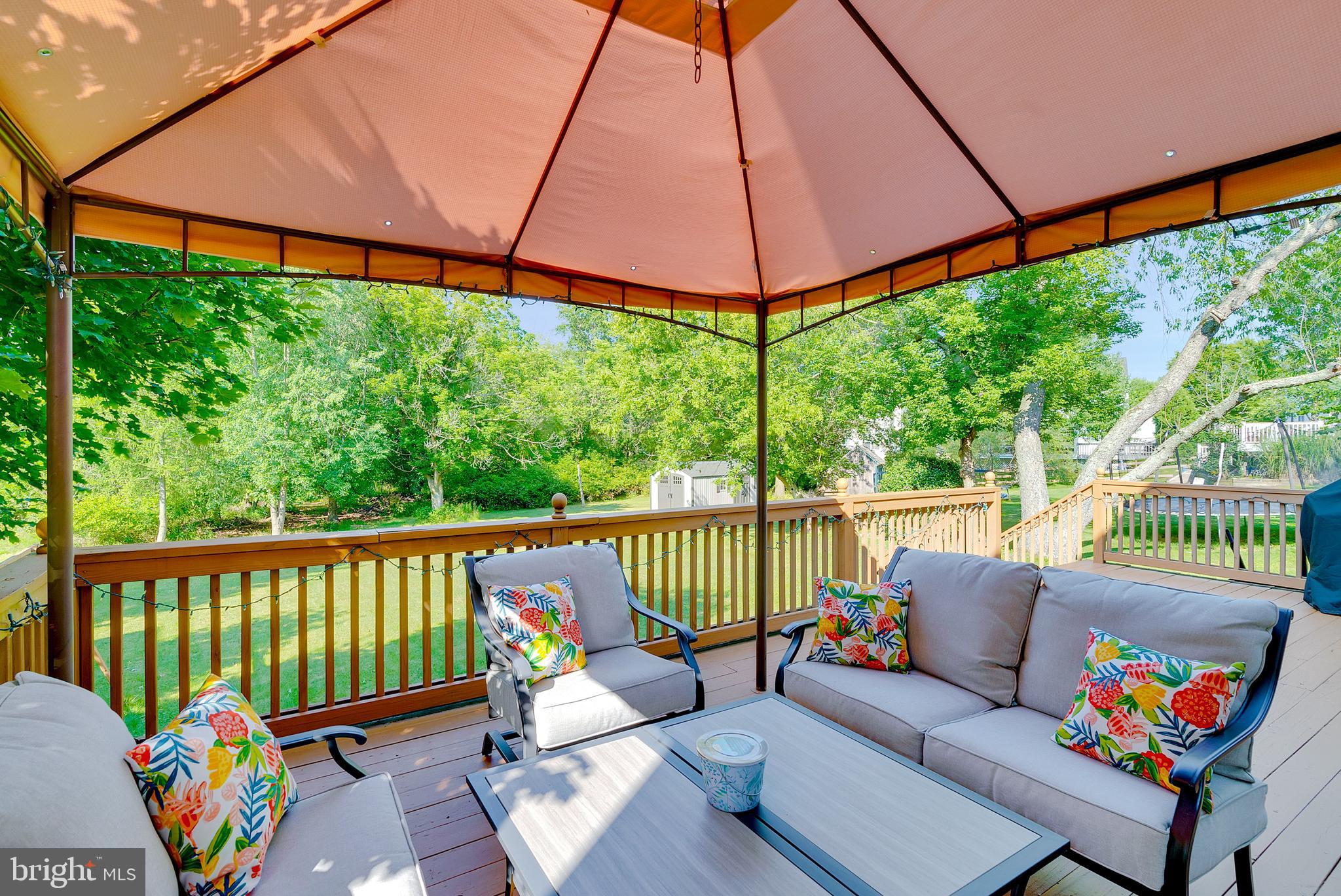 CHARLESTOWNE - Residential