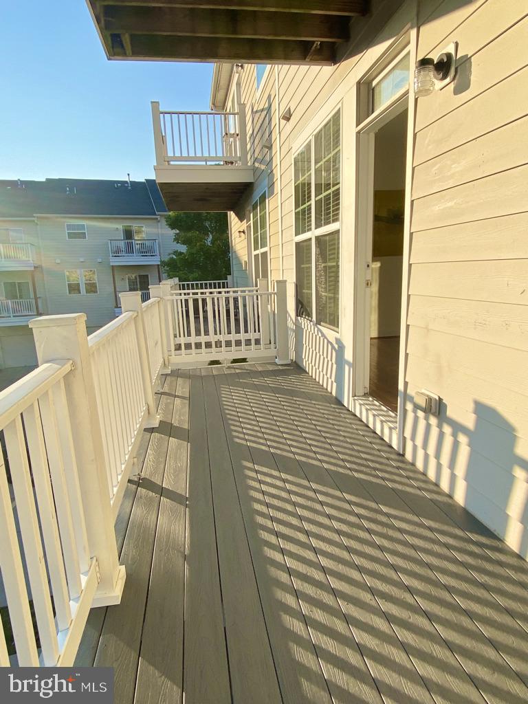 LANSDOWNE TOWN CENTER - Residential Lease