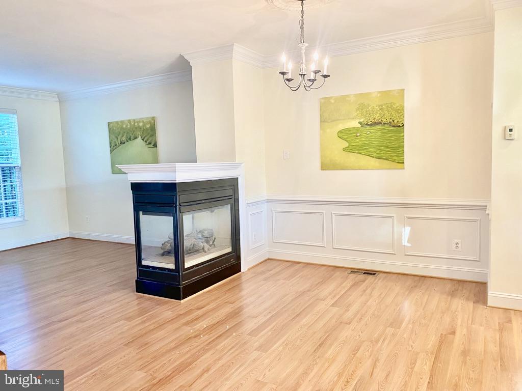 LANSDOWNE TOWN CENTER - Residential Lease