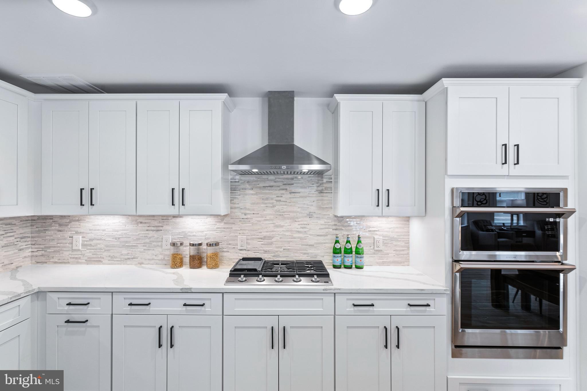 BAY VIEW ESTATES - Residential