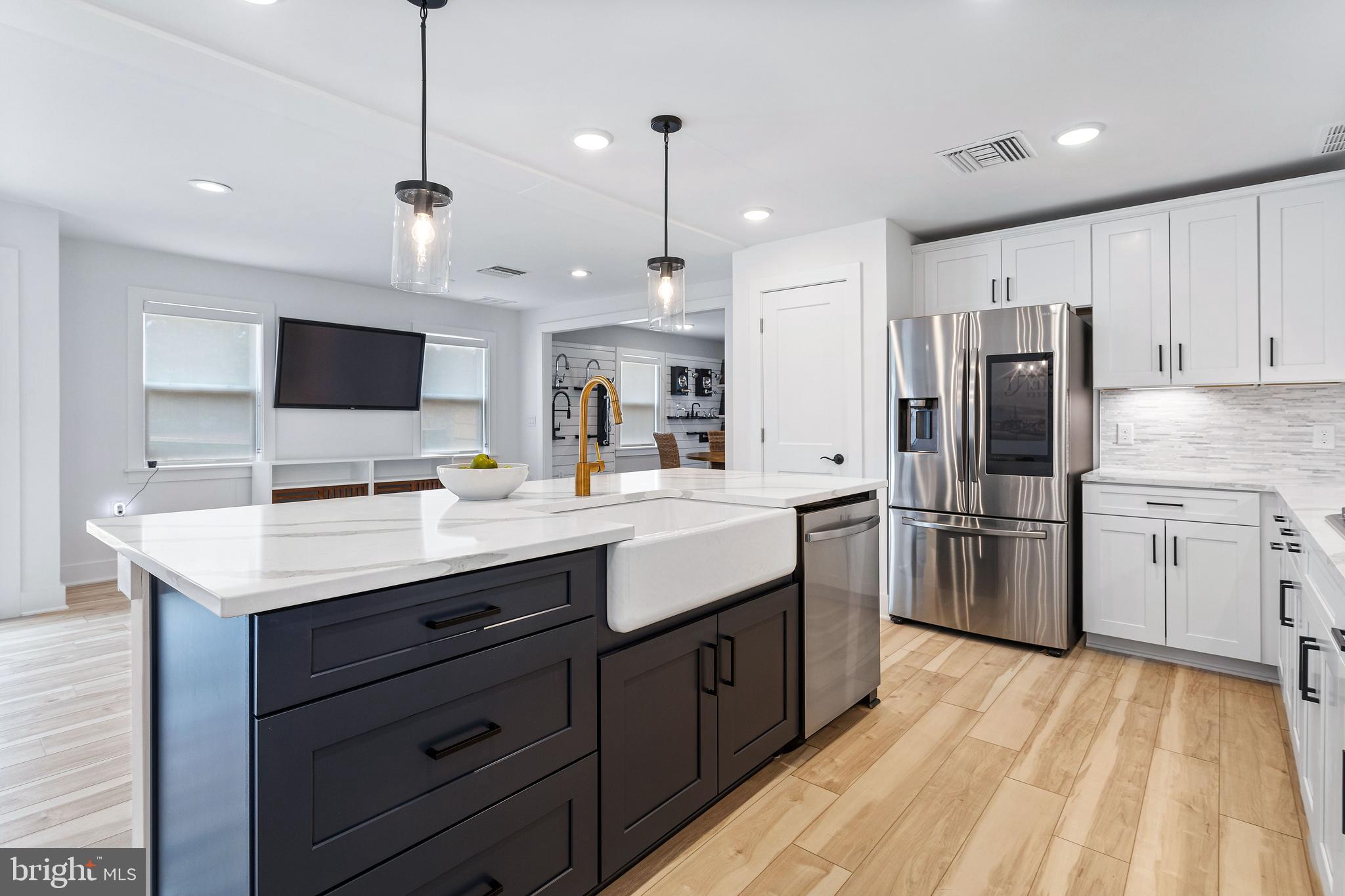 BAY VIEW ESTATES - Residential