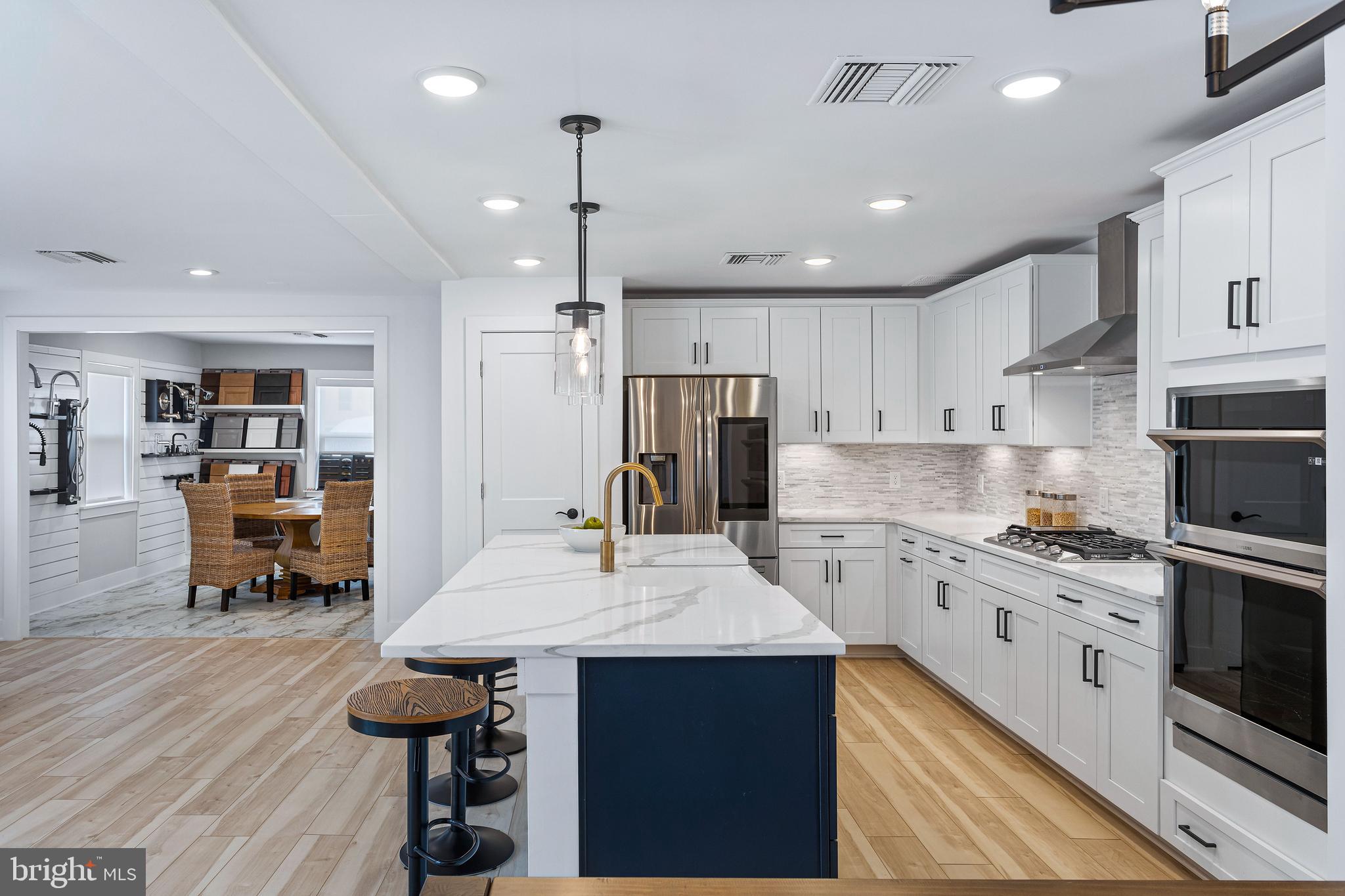 BAY VIEW ESTATES - Residential