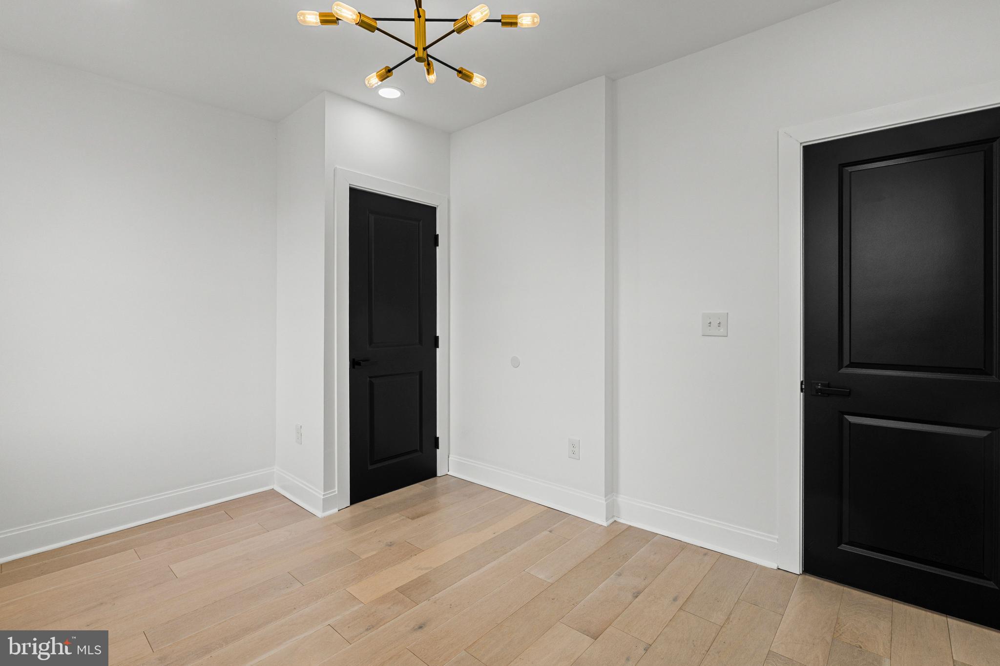 RESERVOIR HILL - Residential