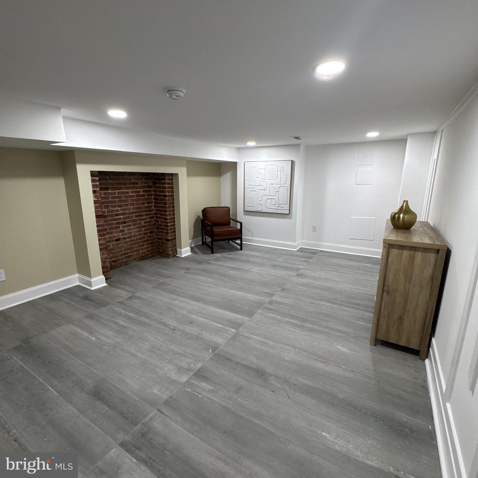 RESERVOIR HILL - Residential