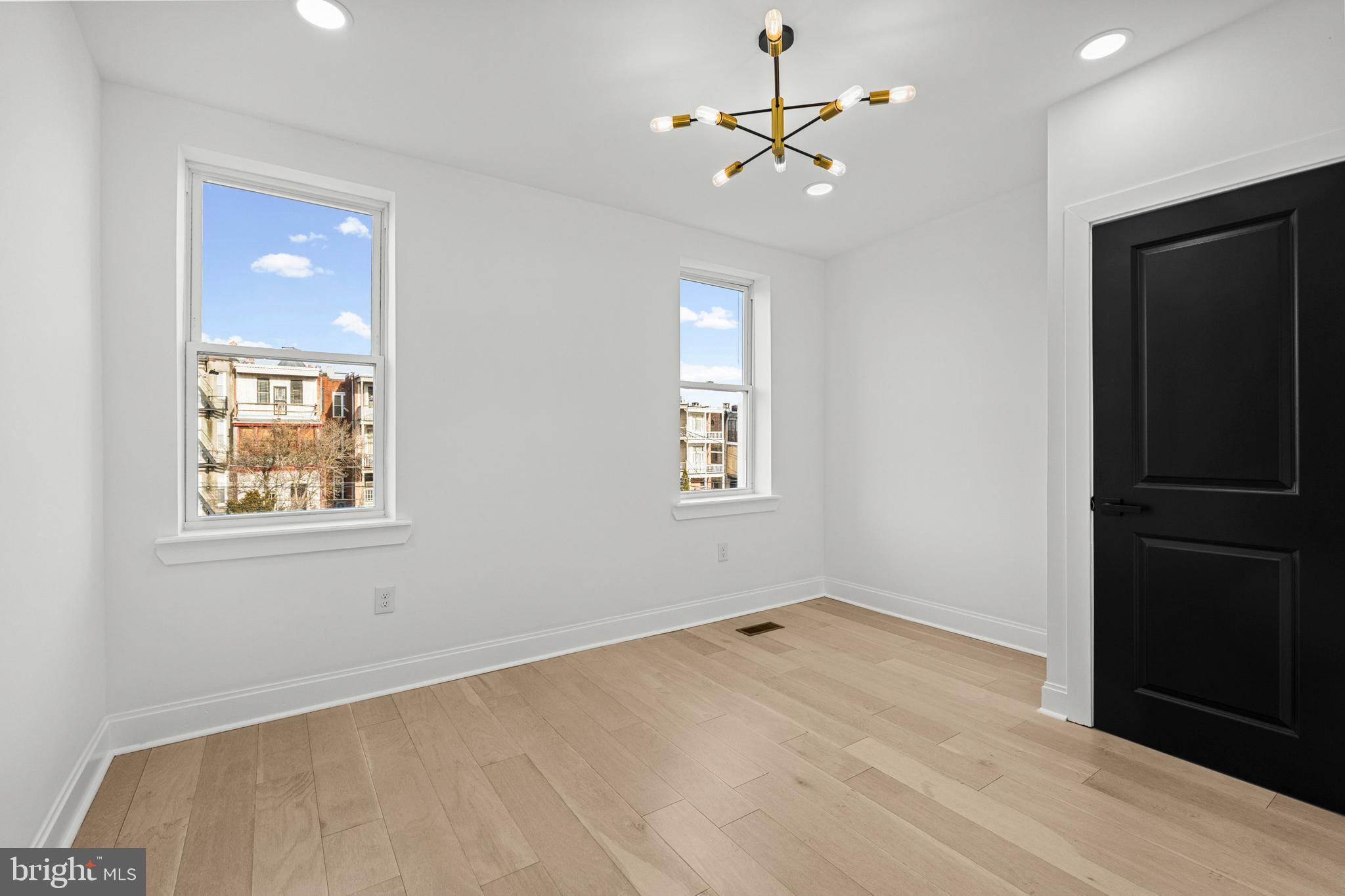 RESERVOIR HILL - Residential