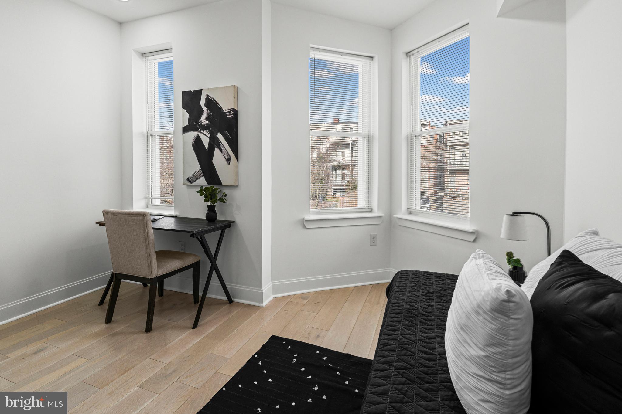 RESERVOIR HILL - Residential