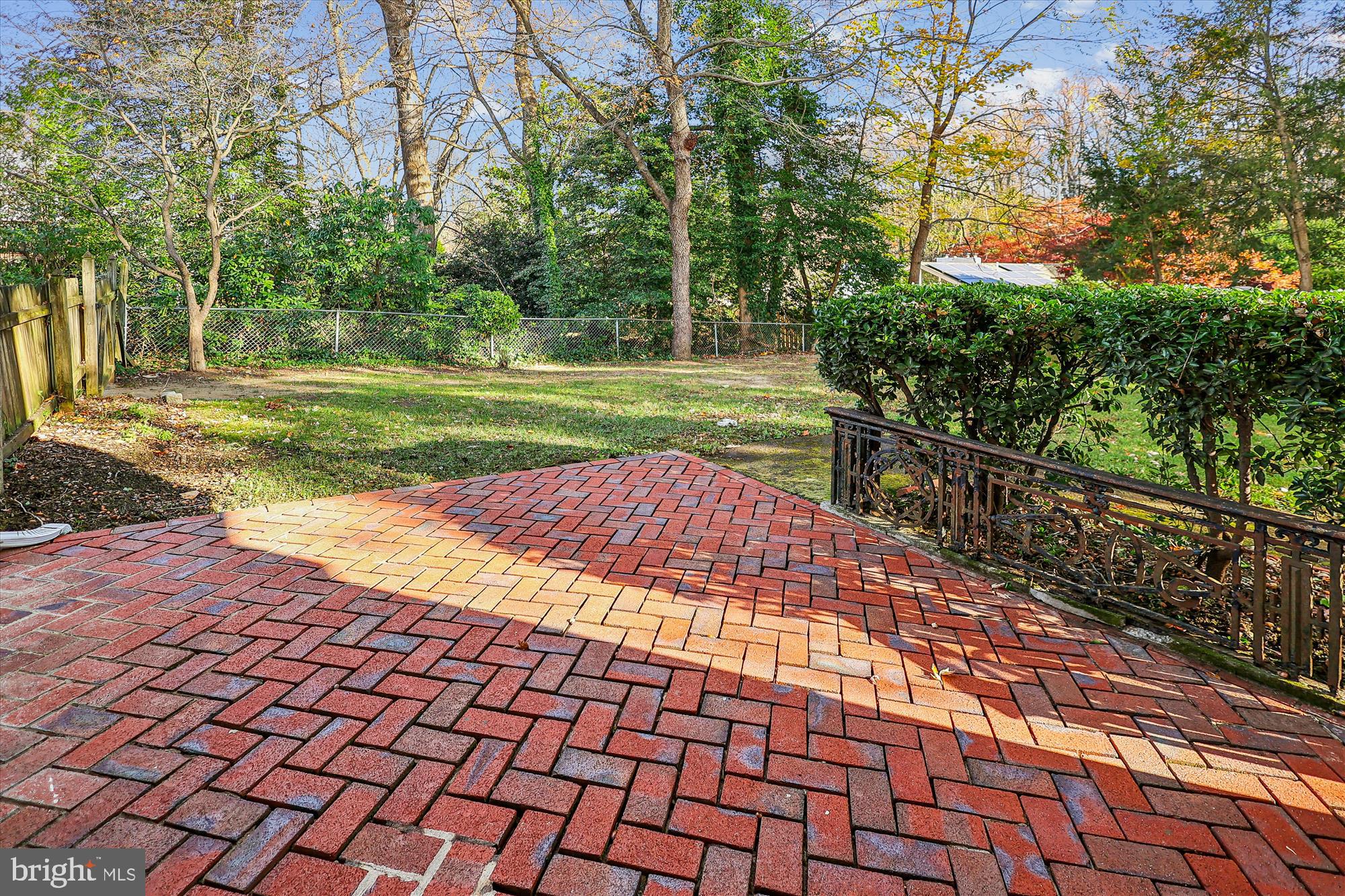 PENDENNIS MOUNT - Residential