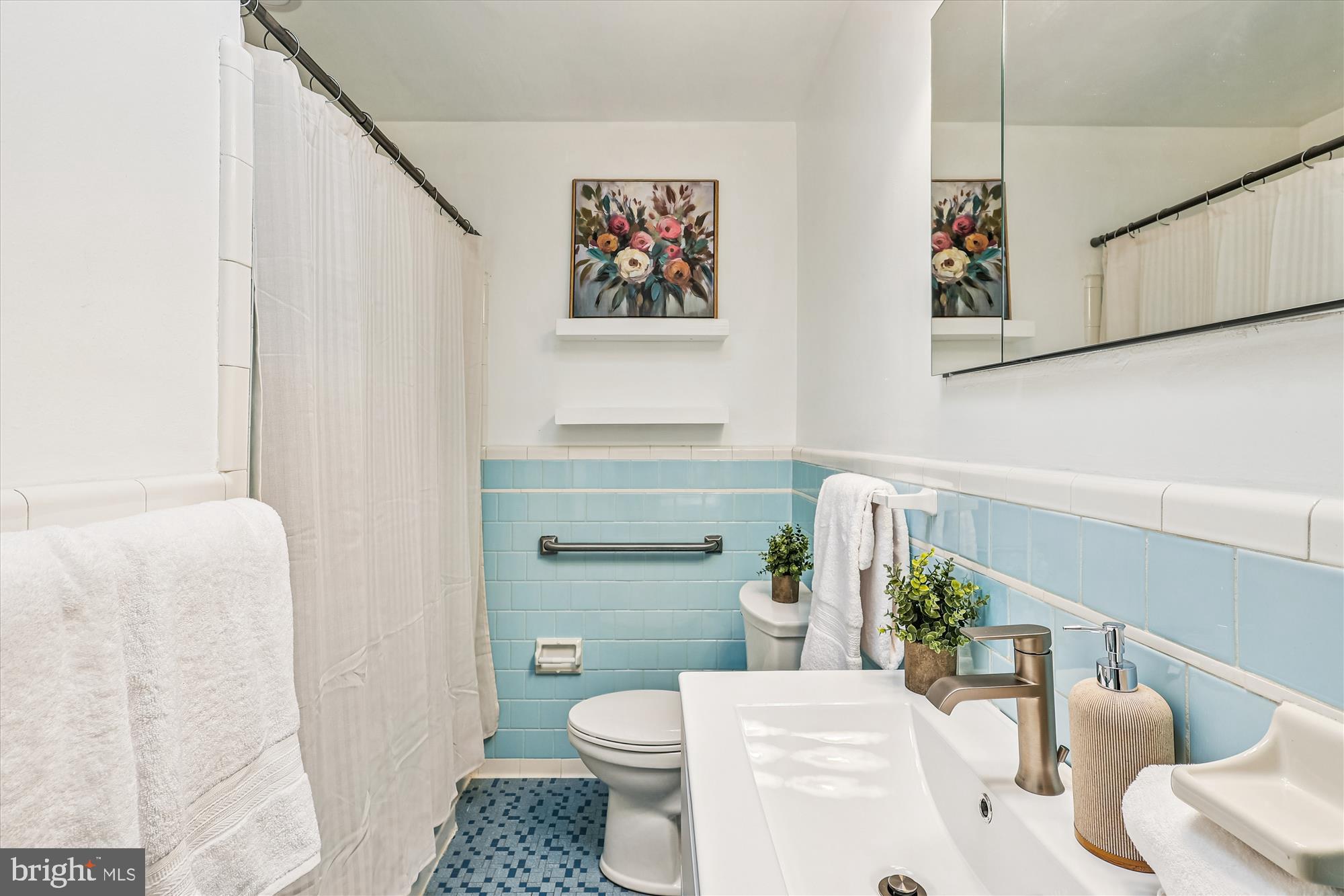 PENDENNIS MOUNT - Residential