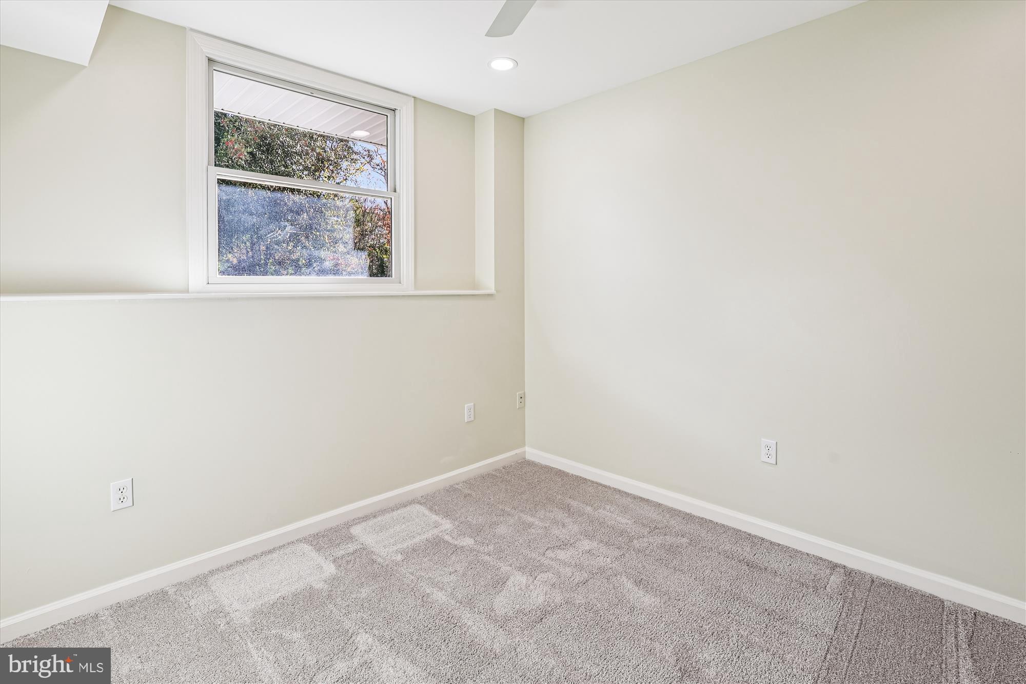 PENDENNIS MOUNT - Residential