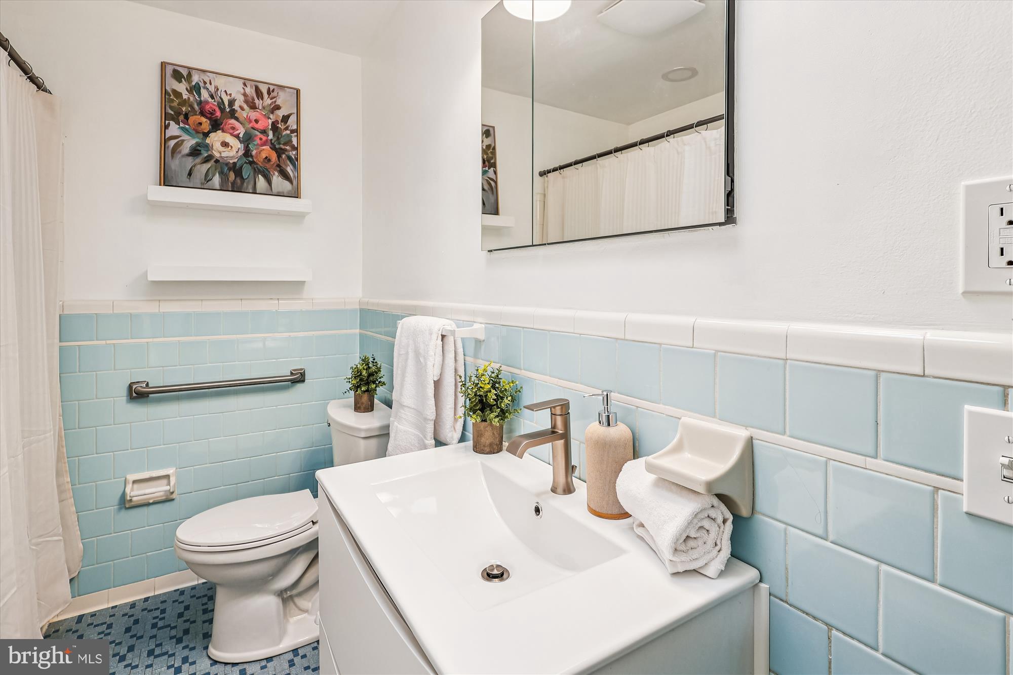 PENDENNIS MOUNT - Residential