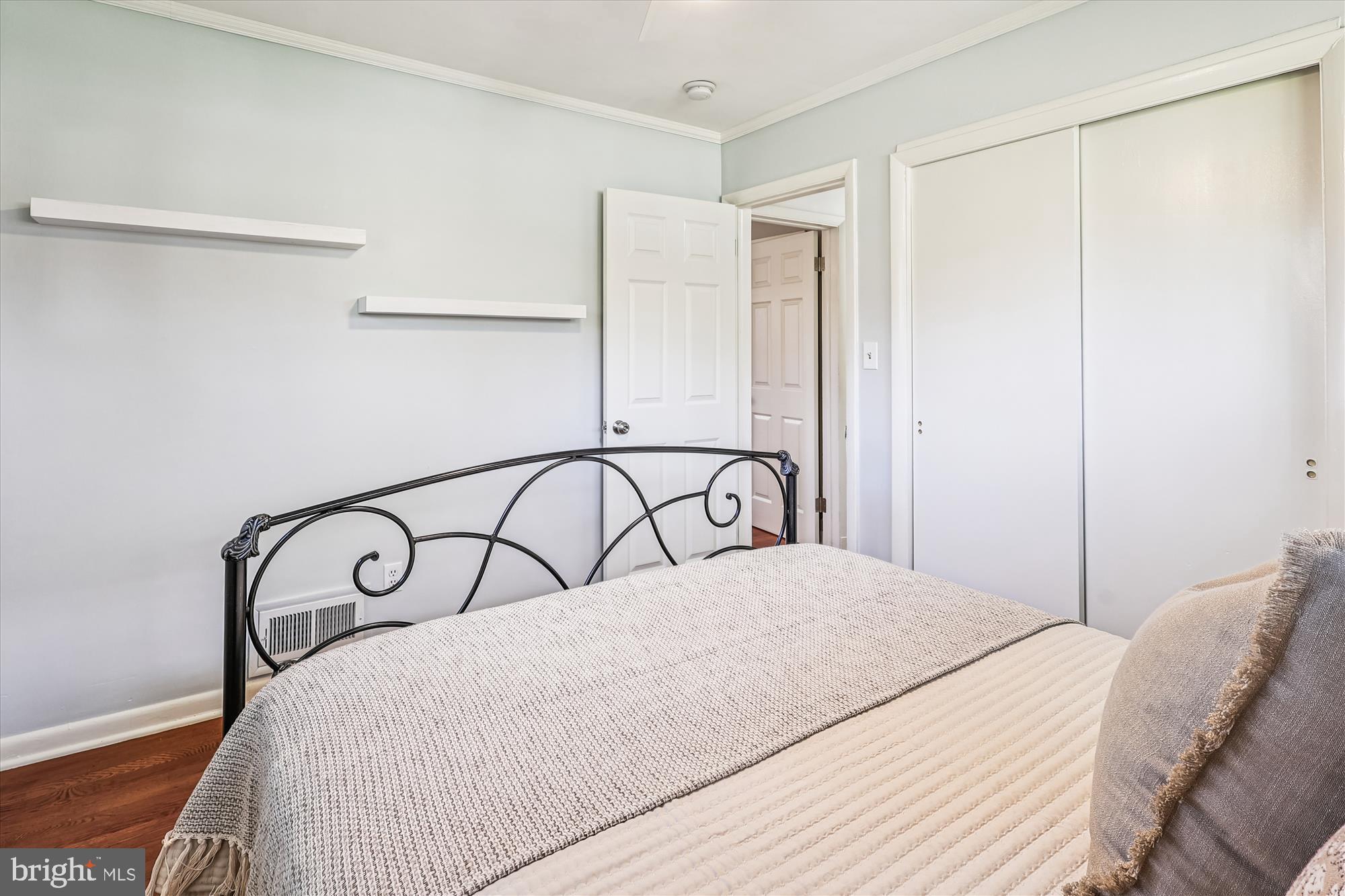 PENDENNIS MOUNT - Residential