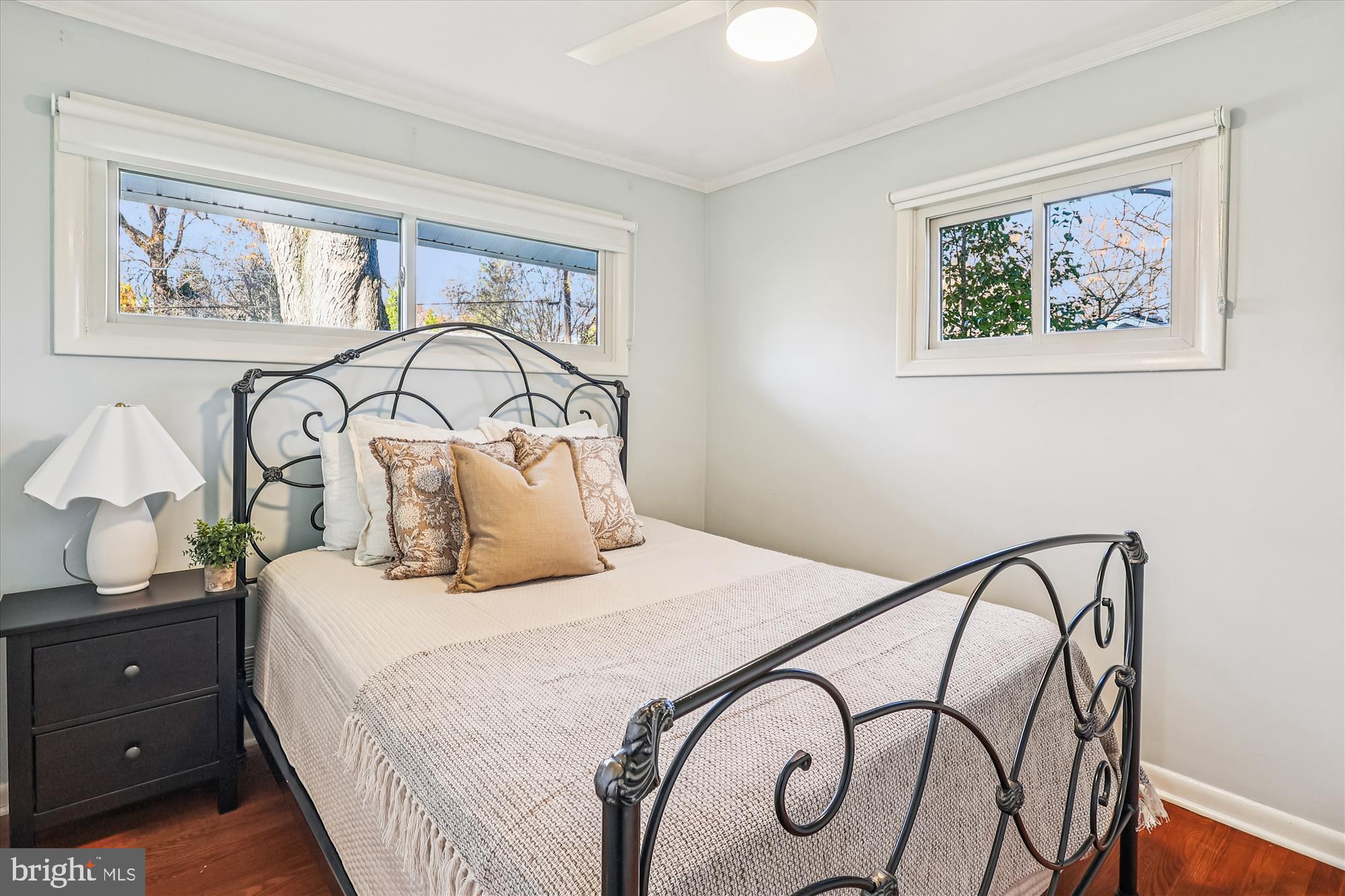 PENDENNIS MOUNT - Residential