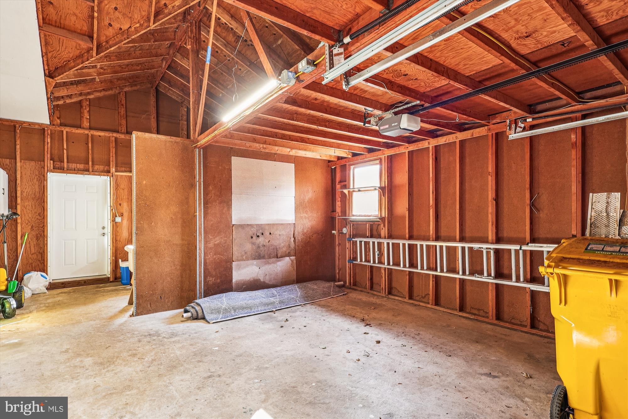 PENDENNIS MOUNT - Residential