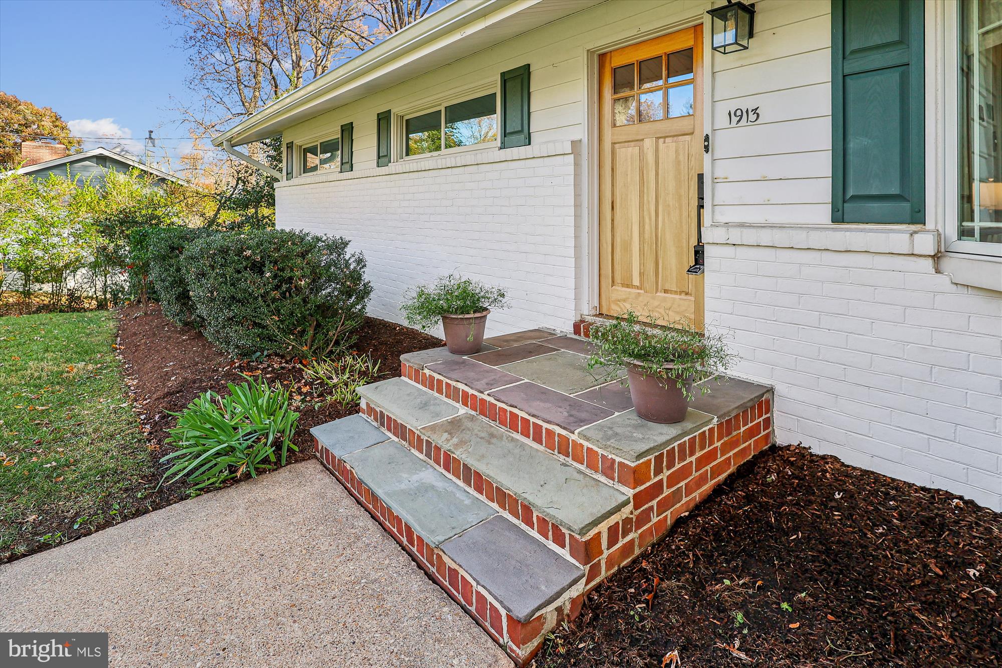 PENDENNIS MOUNT - Residential