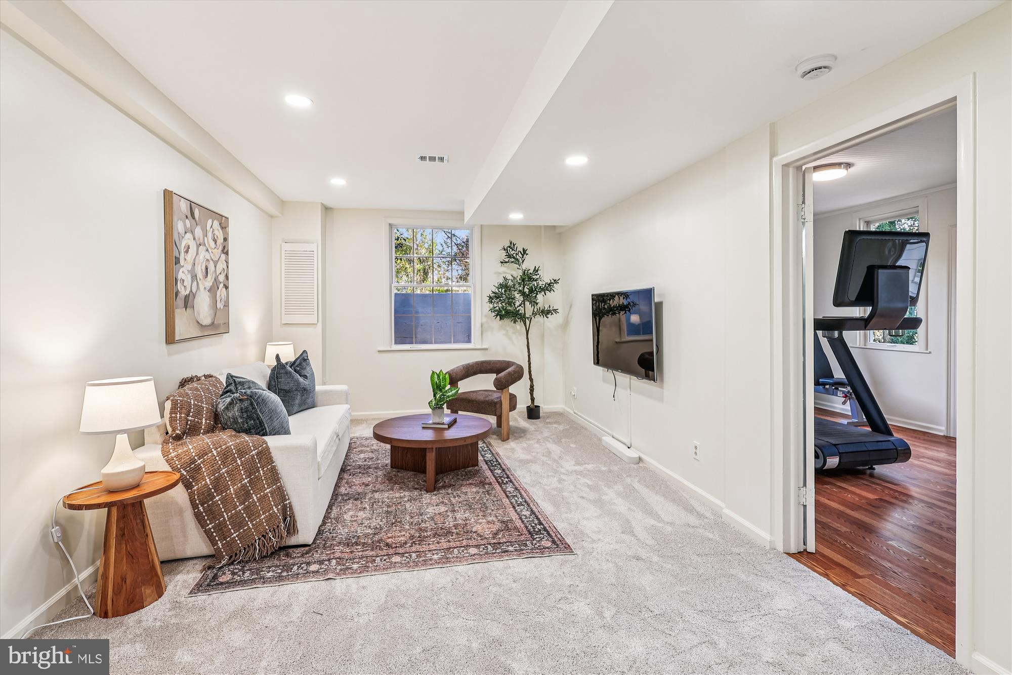 PENDENNIS MOUNT - Residential