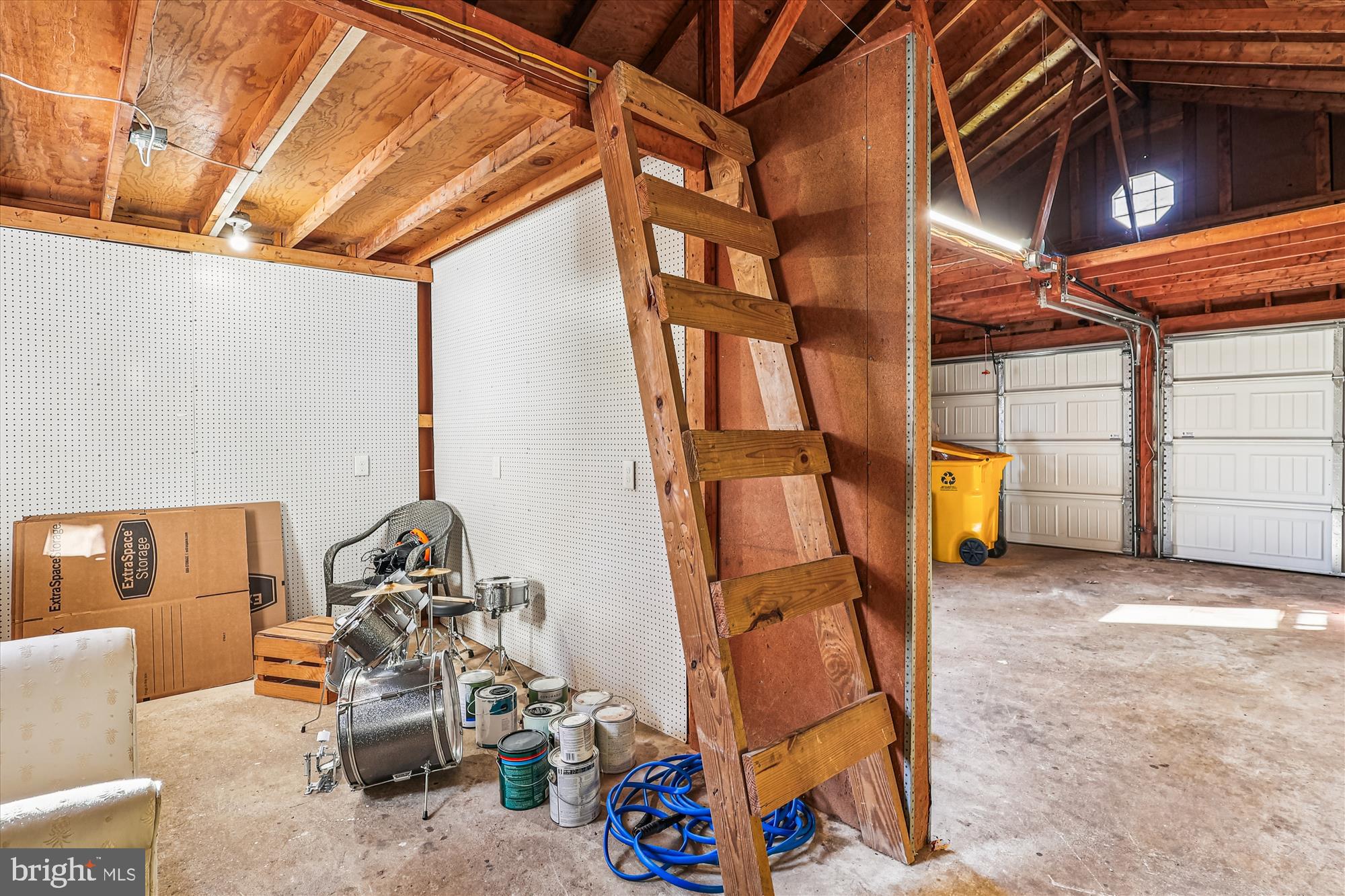 PENDENNIS MOUNT - Residential