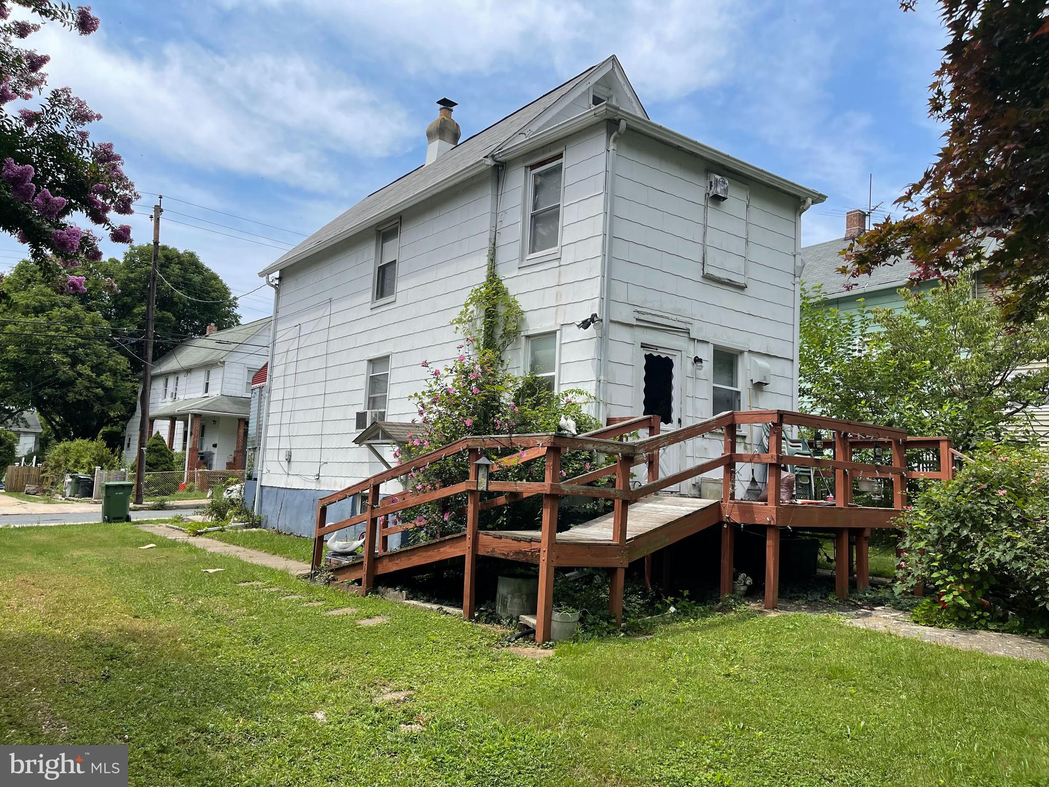 LAURAVILLE HISTORIC DISTRICT - Residential