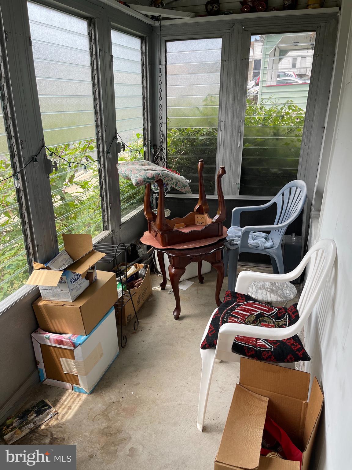 LAURAVILLE HISTORIC DISTRICT - Residential