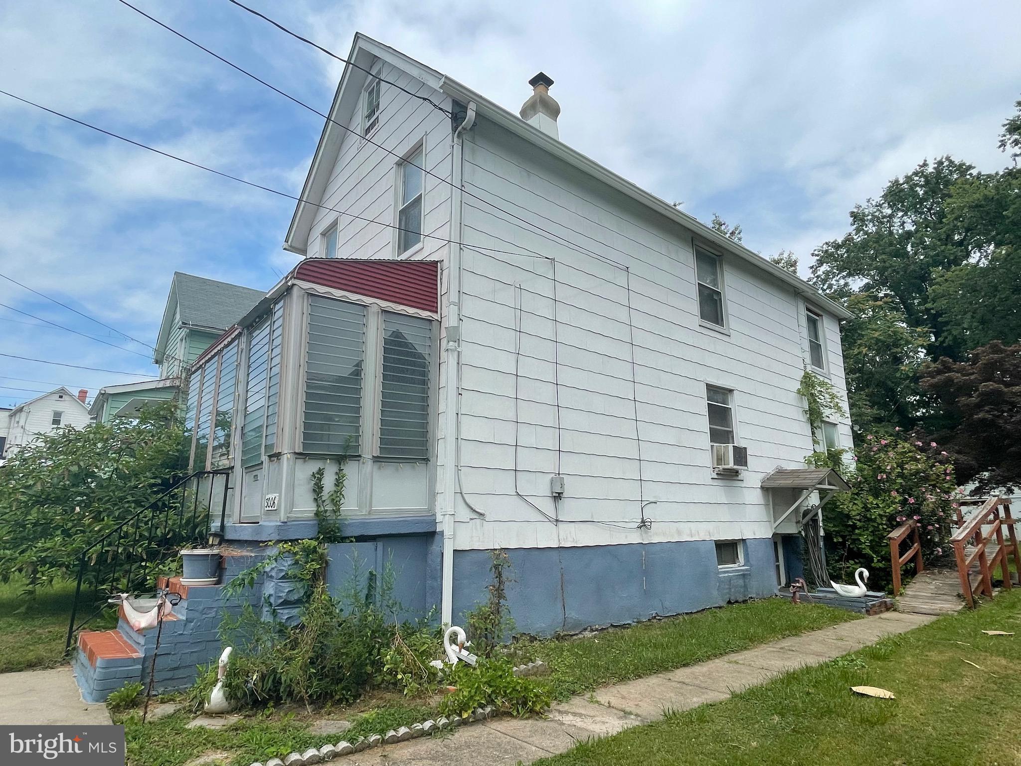 LAURAVILLE HISTORIC DISTRICT - Residential