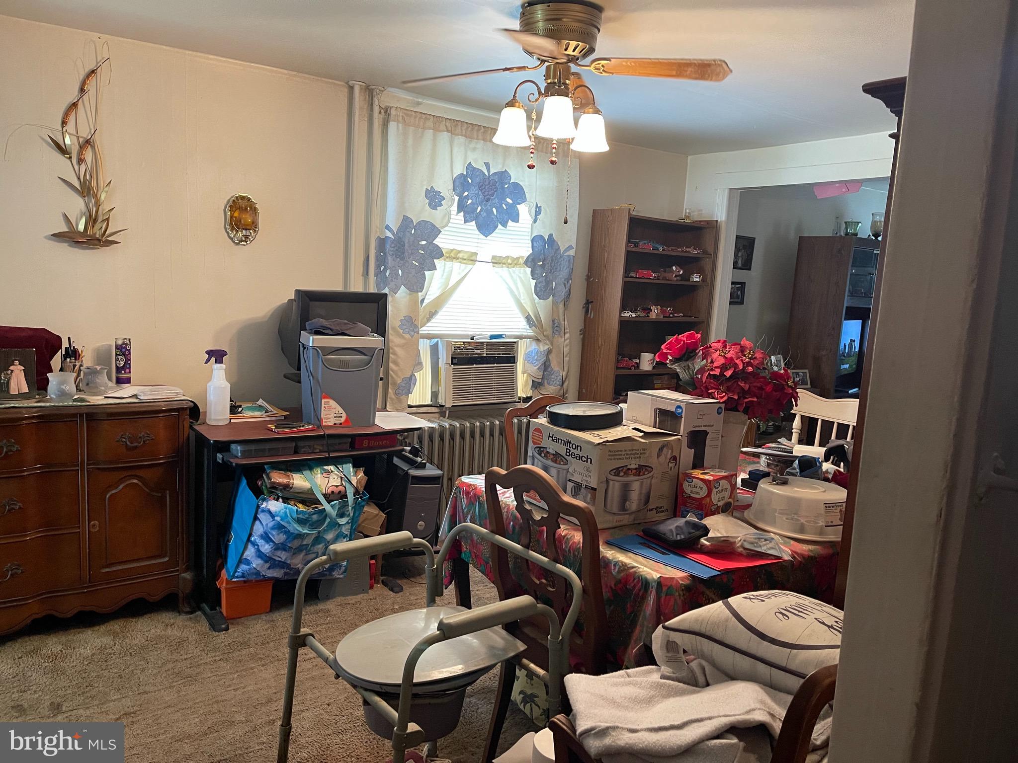 LAURAVILLE HISTORIC DISTRICT - Residential