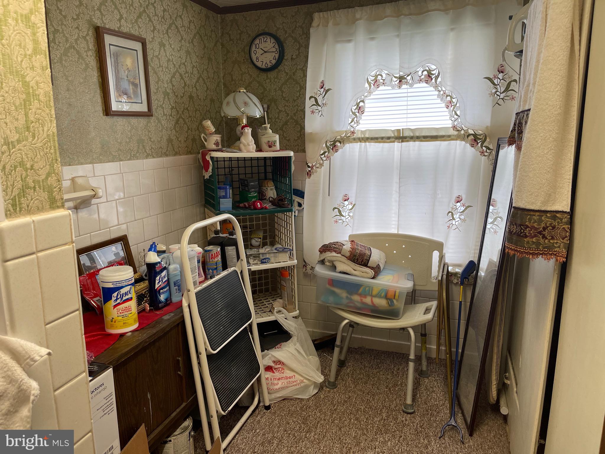 LAURAVILLE HISTORIC DISTRICT - Residential