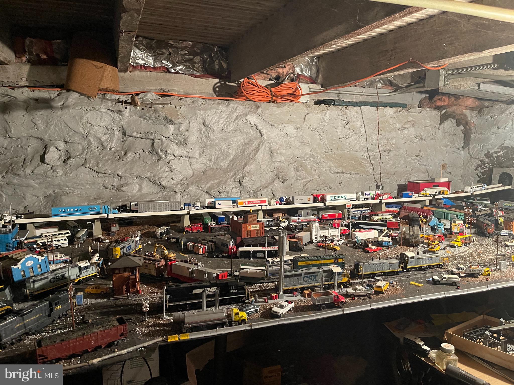 LAURAVILLE HISTORIC DISTRICT - Residential